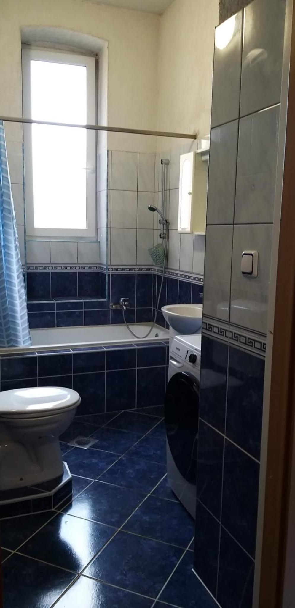 Twin Room - Photo 2