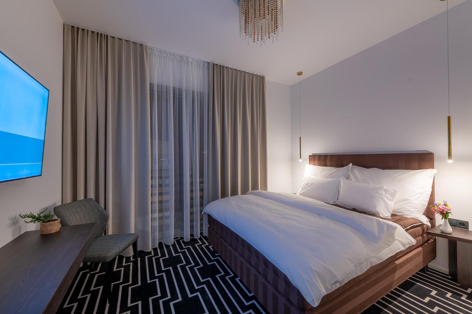 Standard King Room photo 3