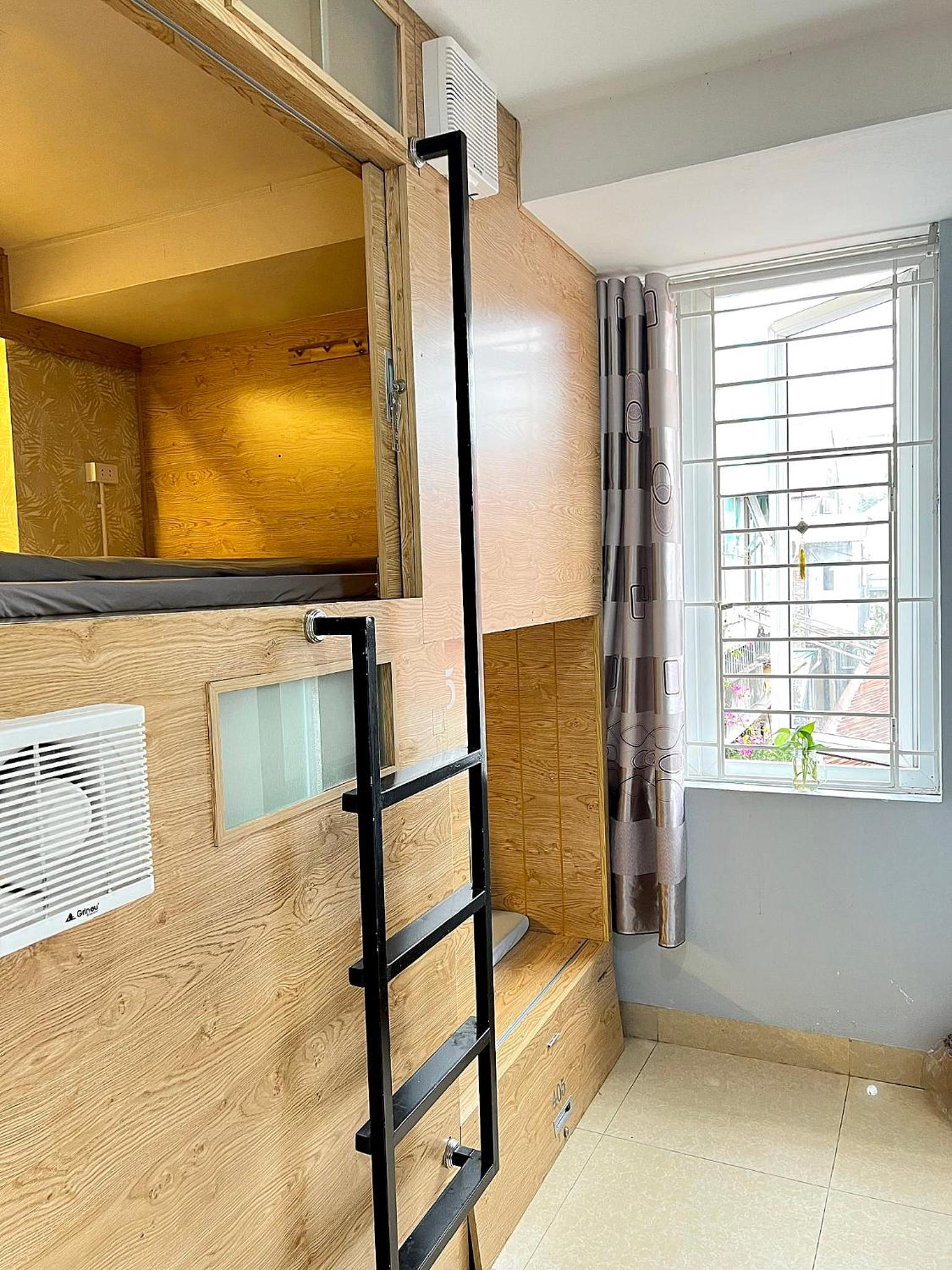 Bed in 6-Bed Dormitory Room