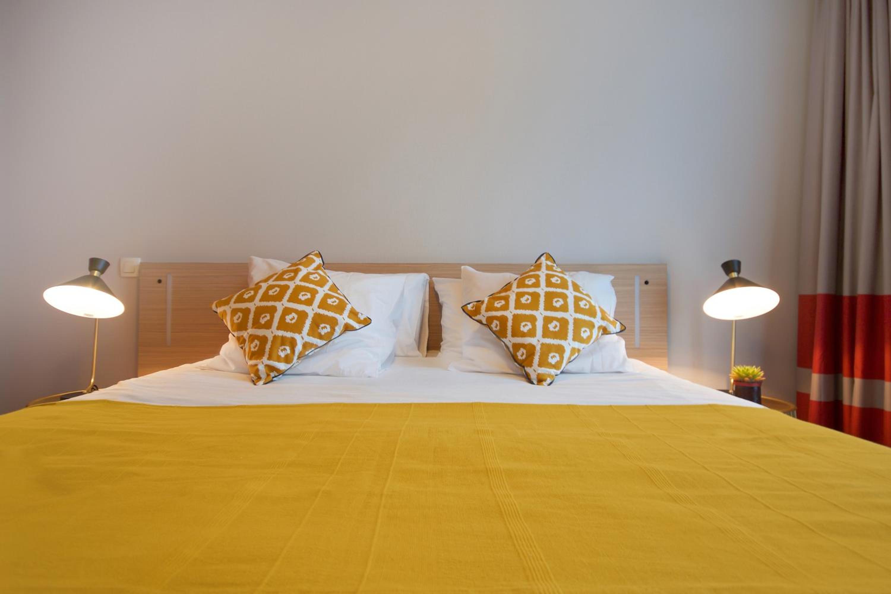 One-Bedroom Apartment - Photo 8