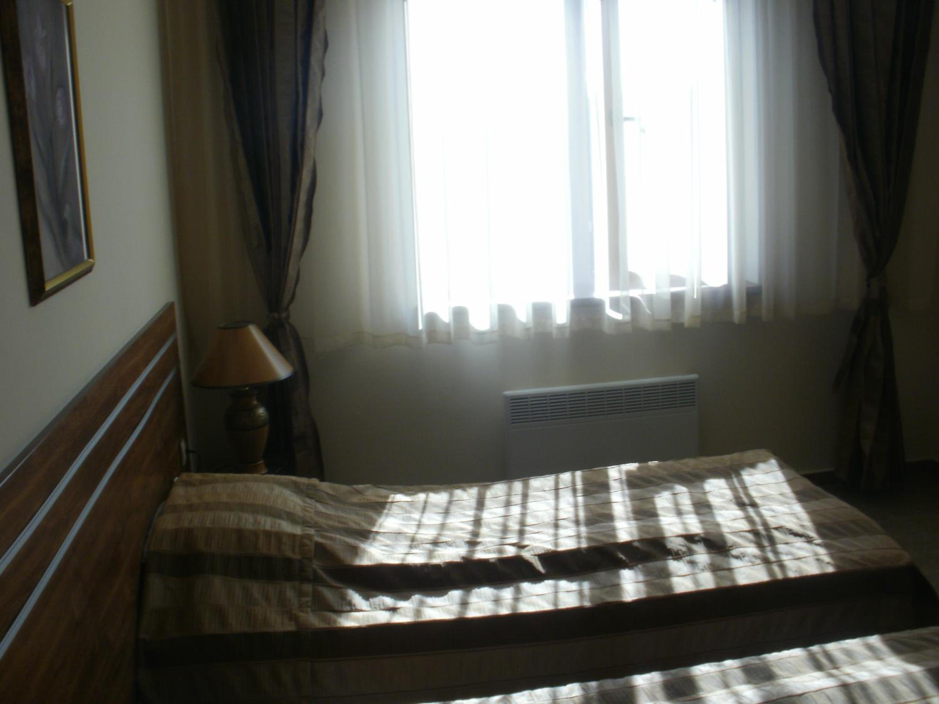 Studio Apartment photo 1