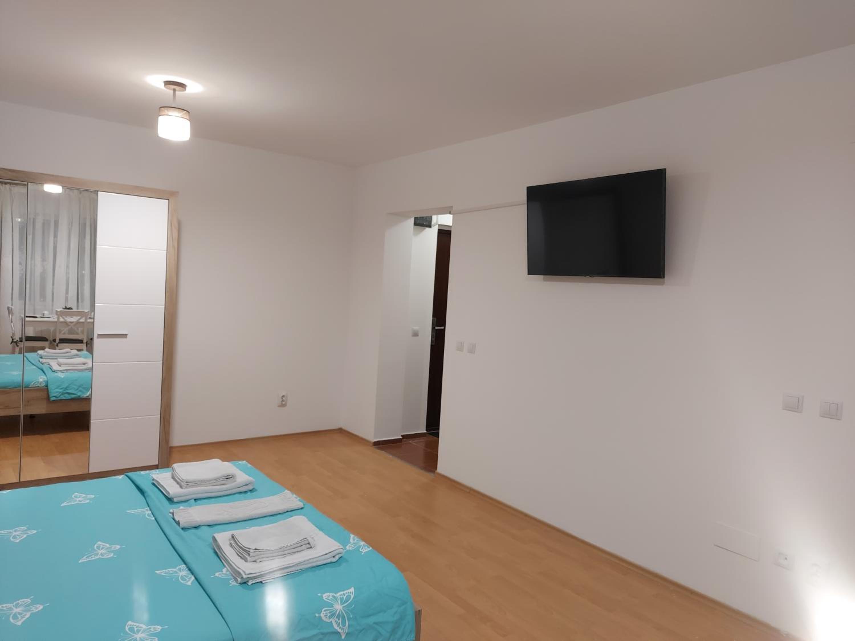 One-Bedroom Apartment - Photo 20