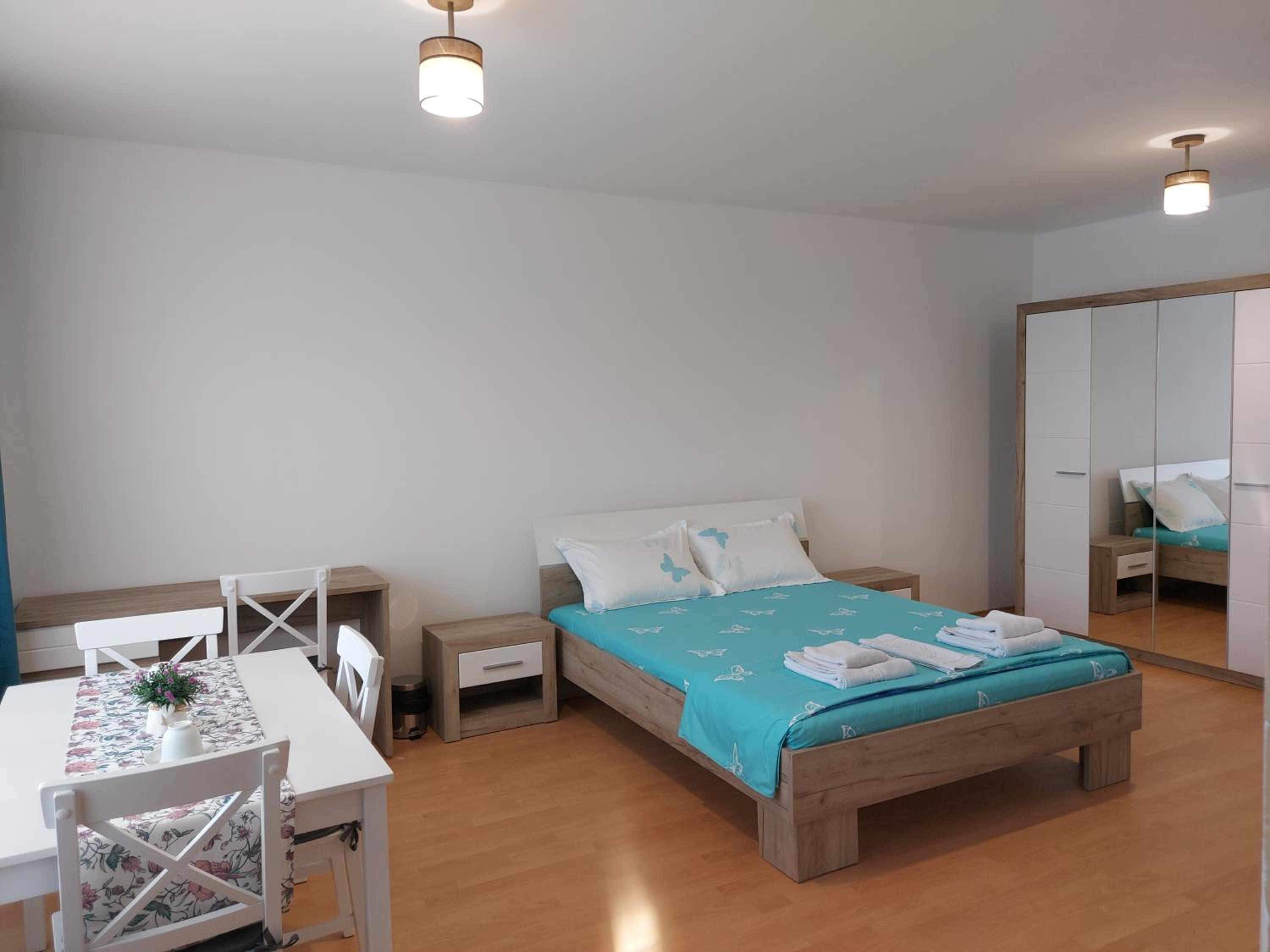 One-Bedroom Apartment - Photo 24