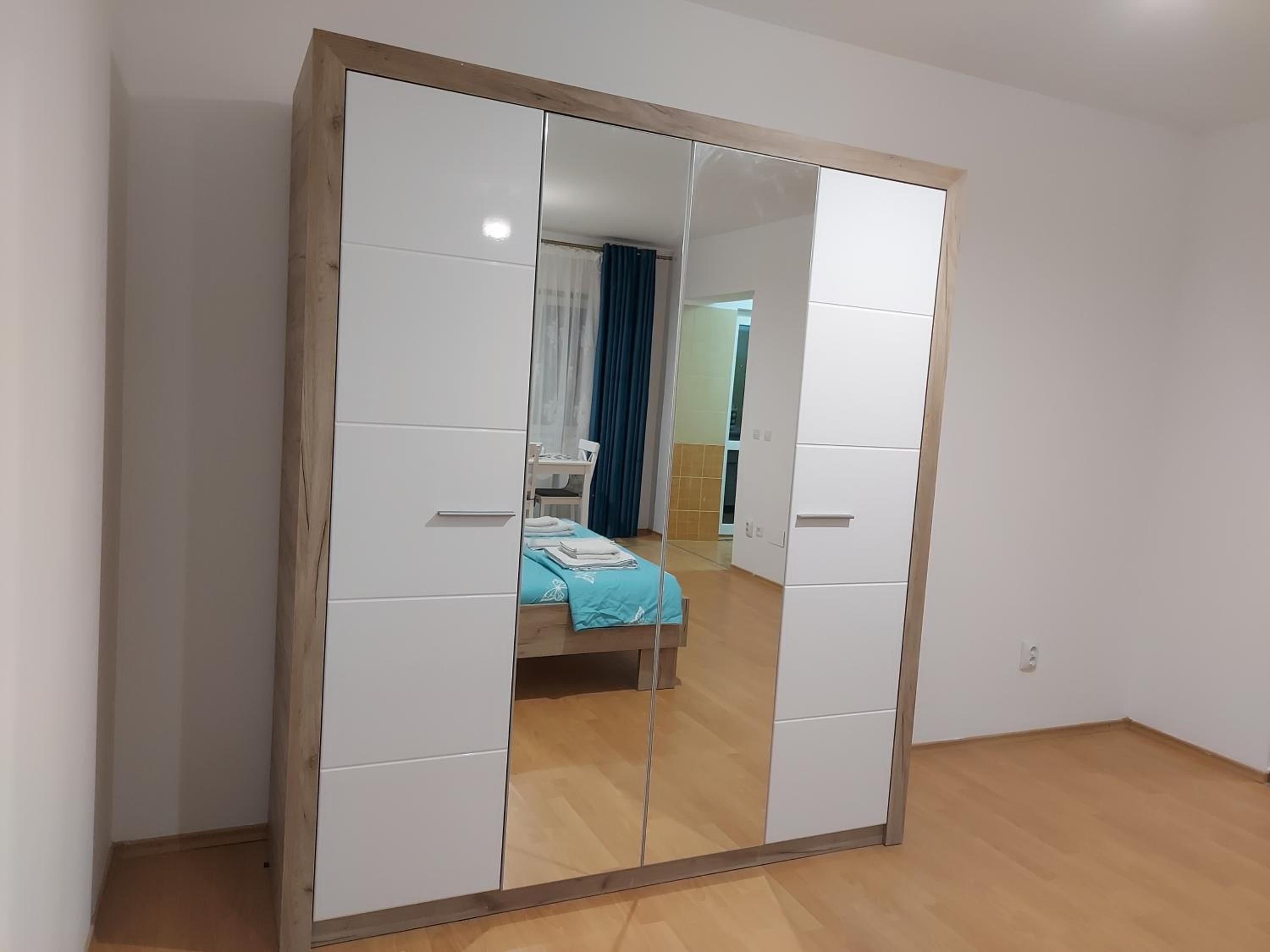 One-Bedroom Apartment - Photo 25