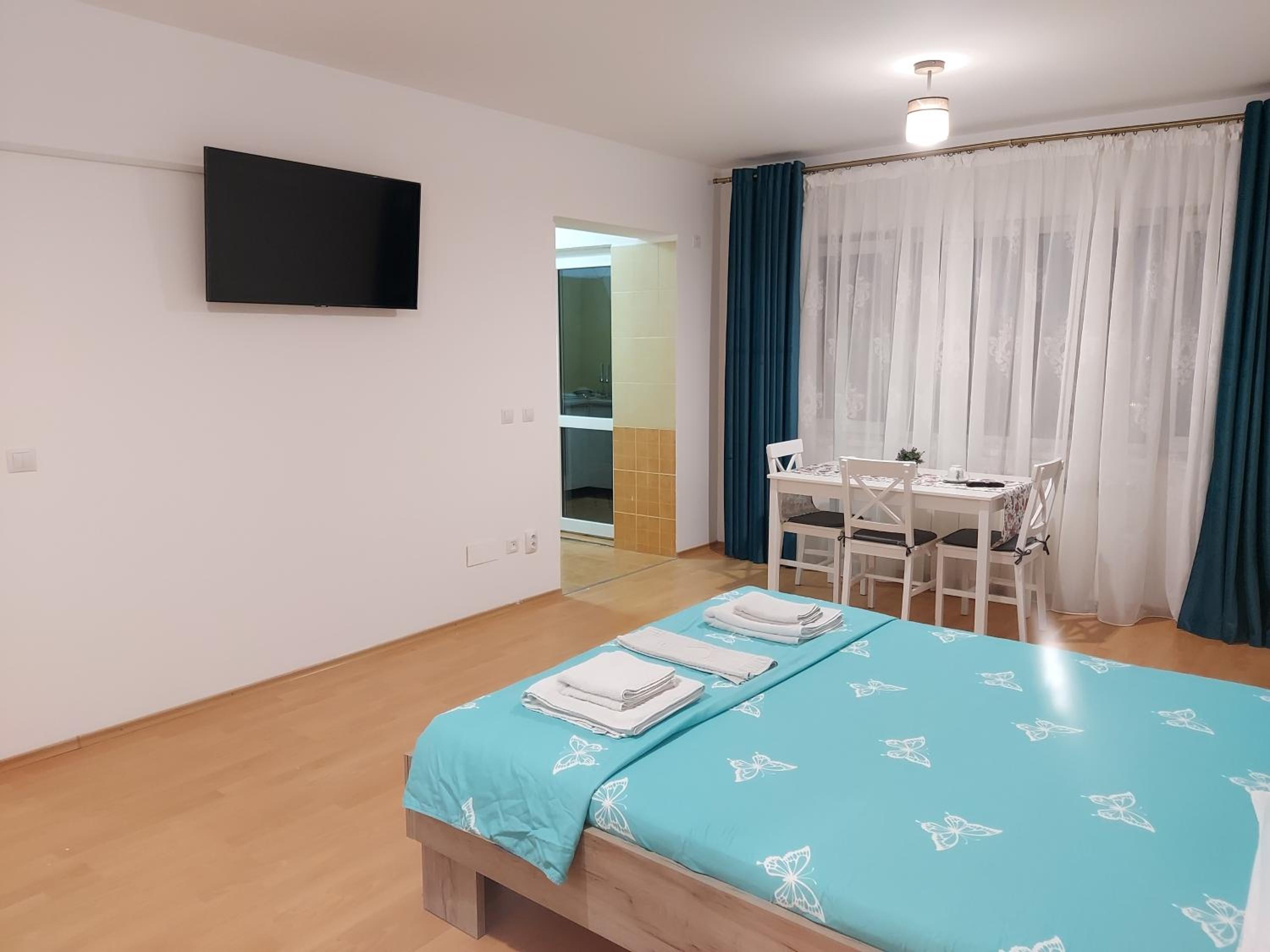 One-Bedroom Apartment - Photo 32