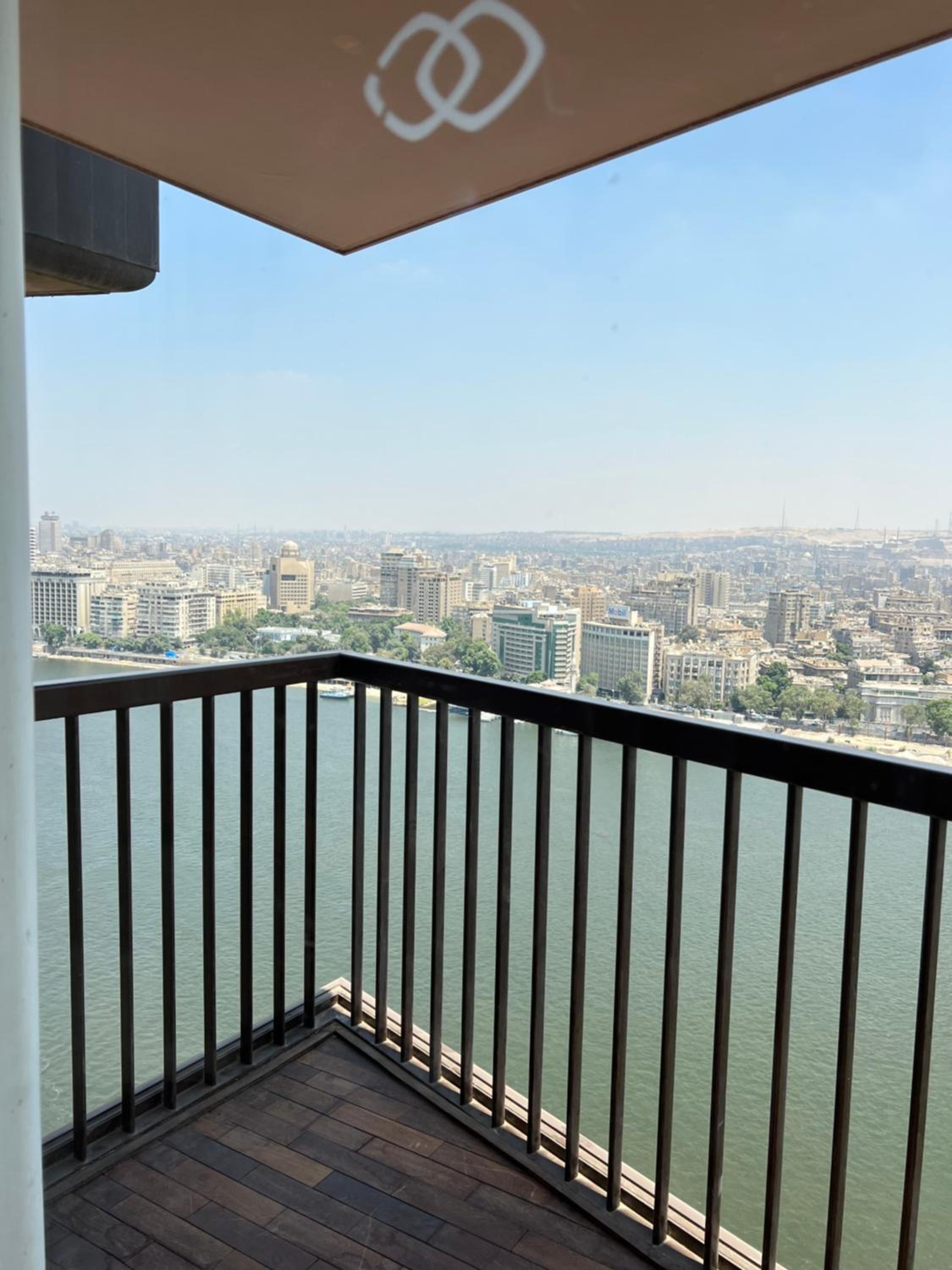 Luxury King Room with Nile View thumbnail 6
