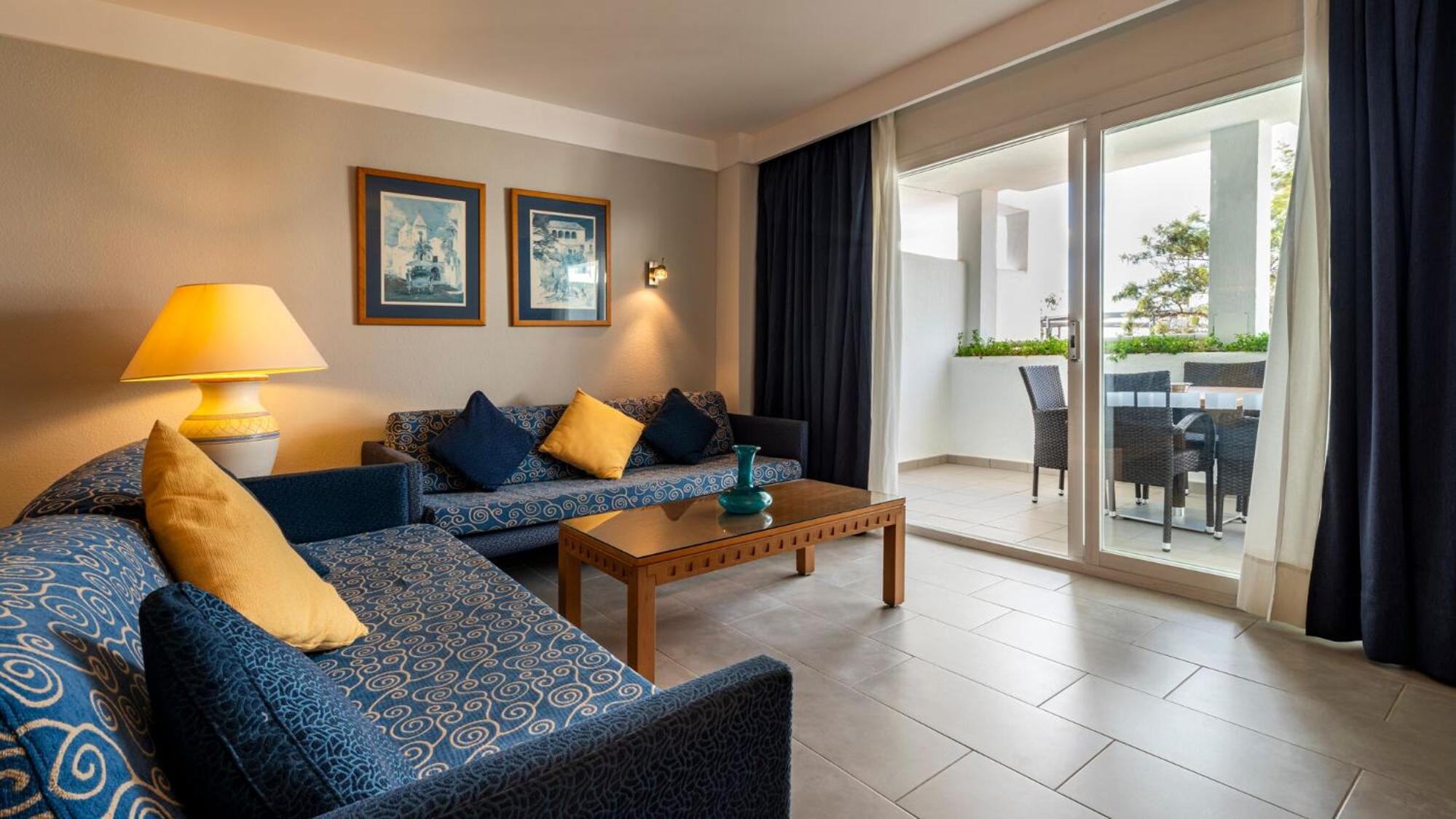 One-Bedroom Apartment thumbnail 5