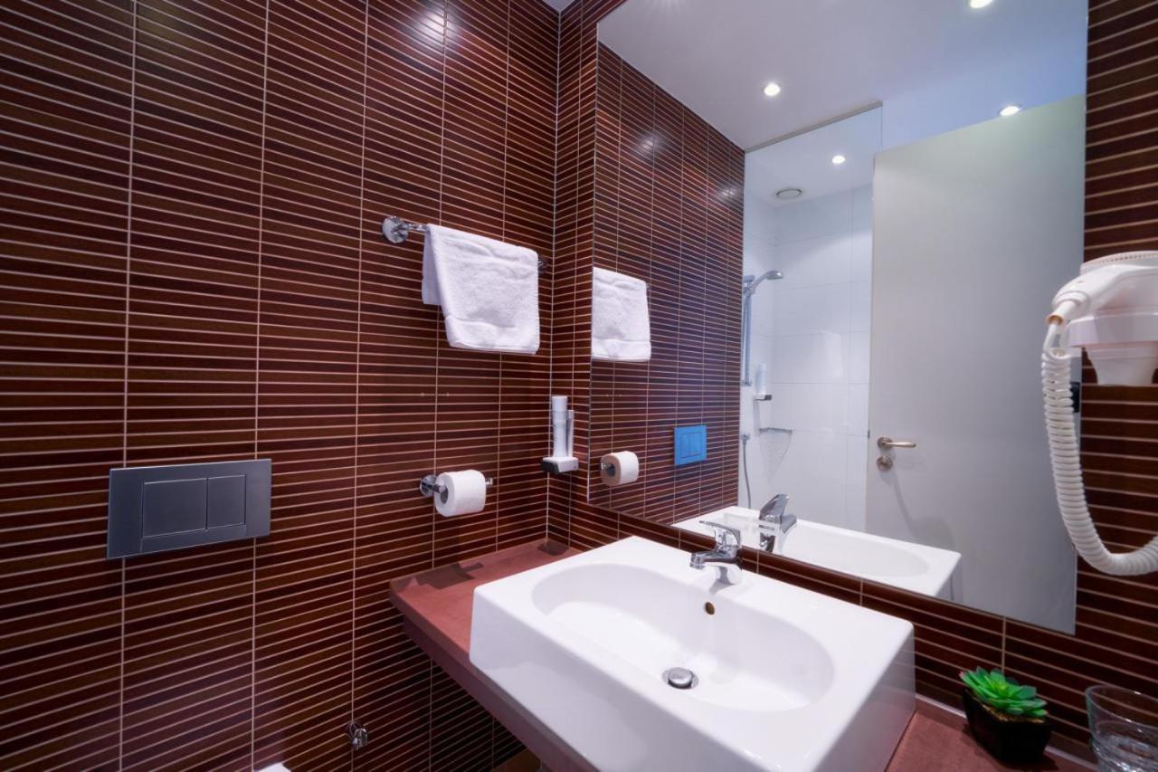 Double Room with Balcony photo 2