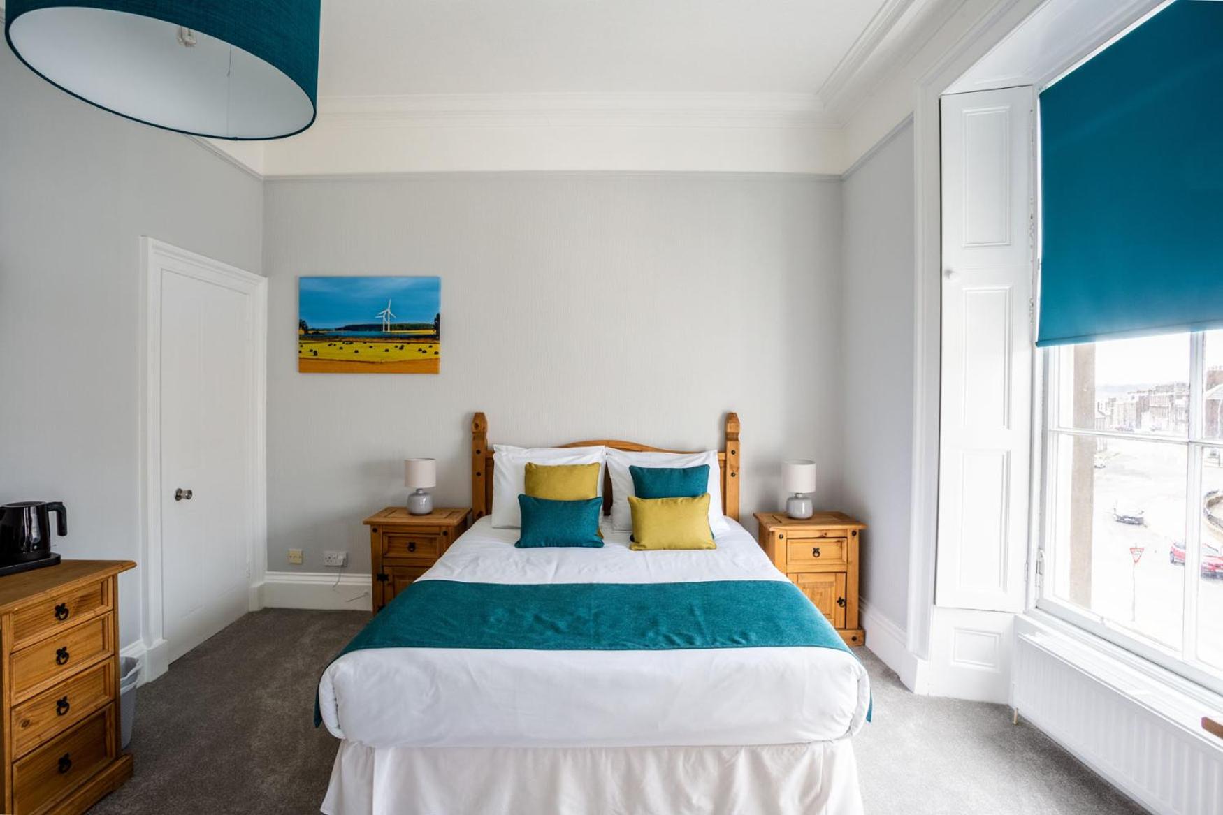Double Room - Photo 5