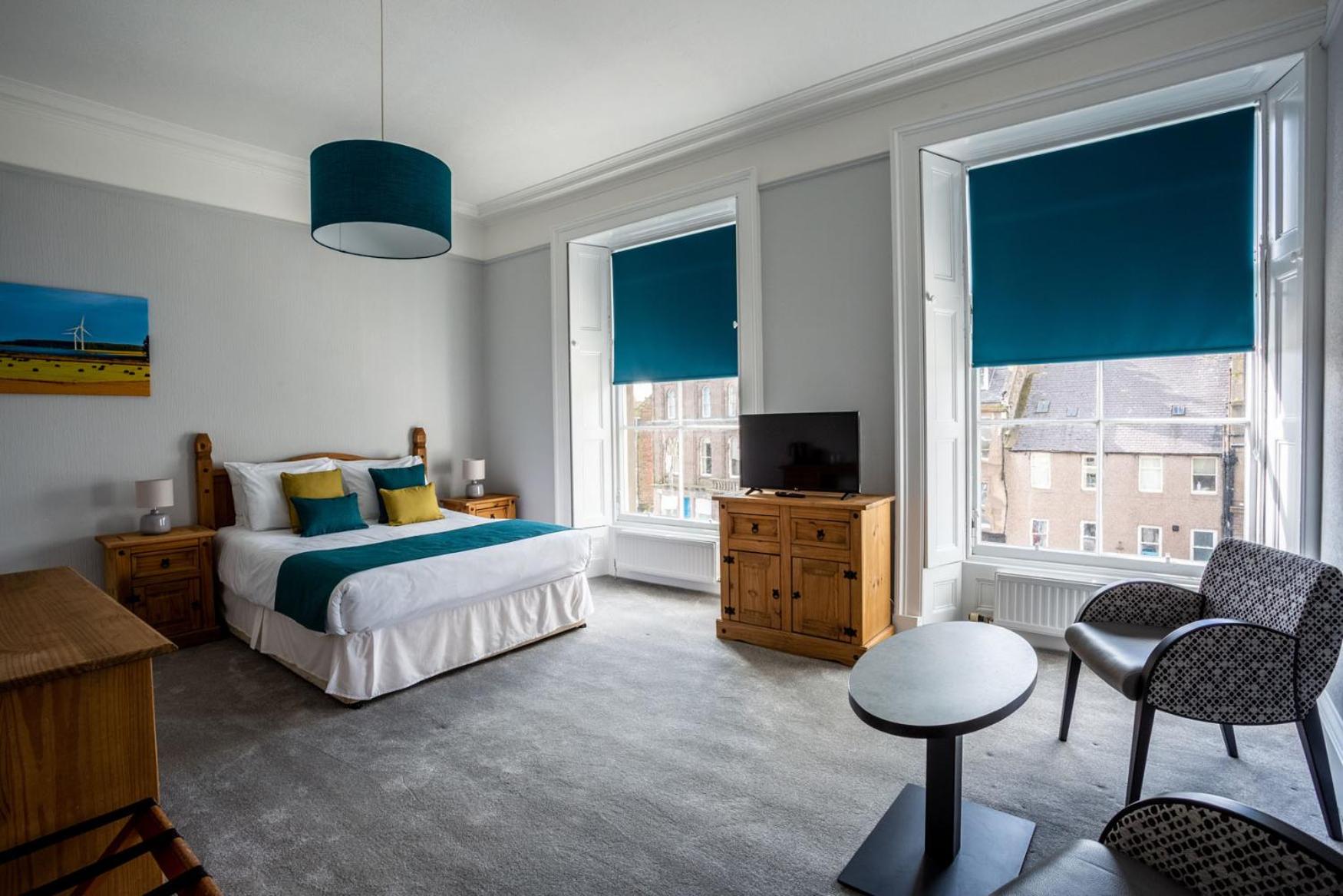 Double Room - Photo 2