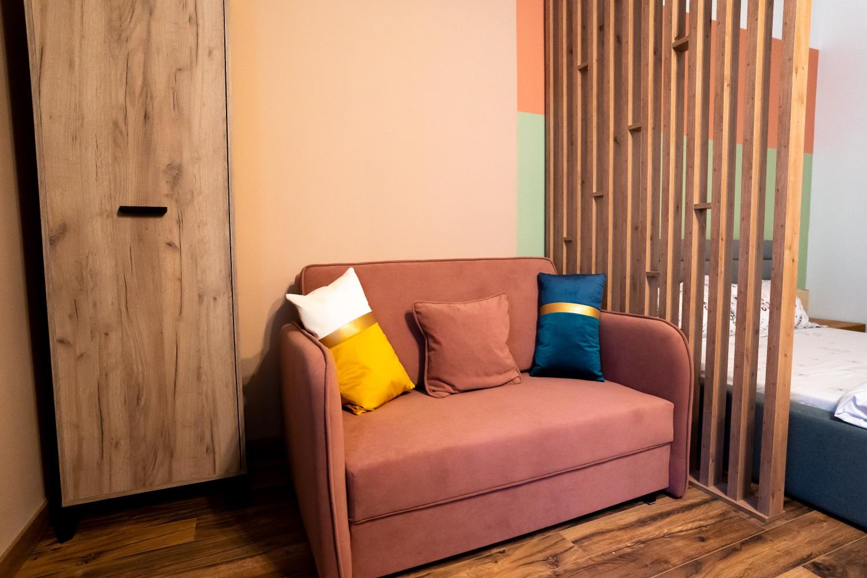 Family Studio - Photo 3
