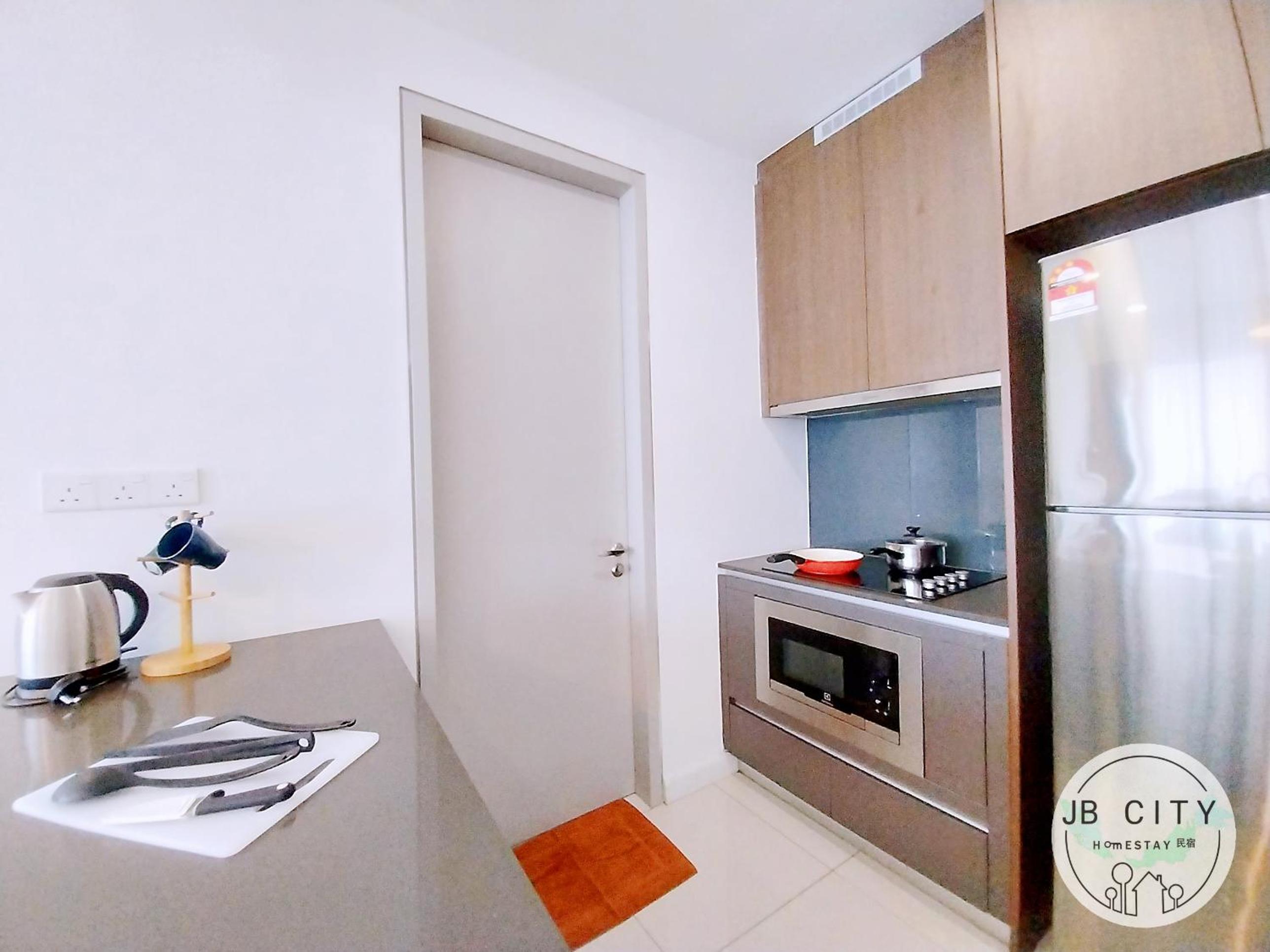 Three-Bedroom Apartment - Photo 20