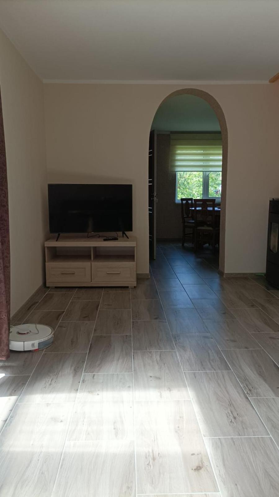 One-Bedroom House photo 1