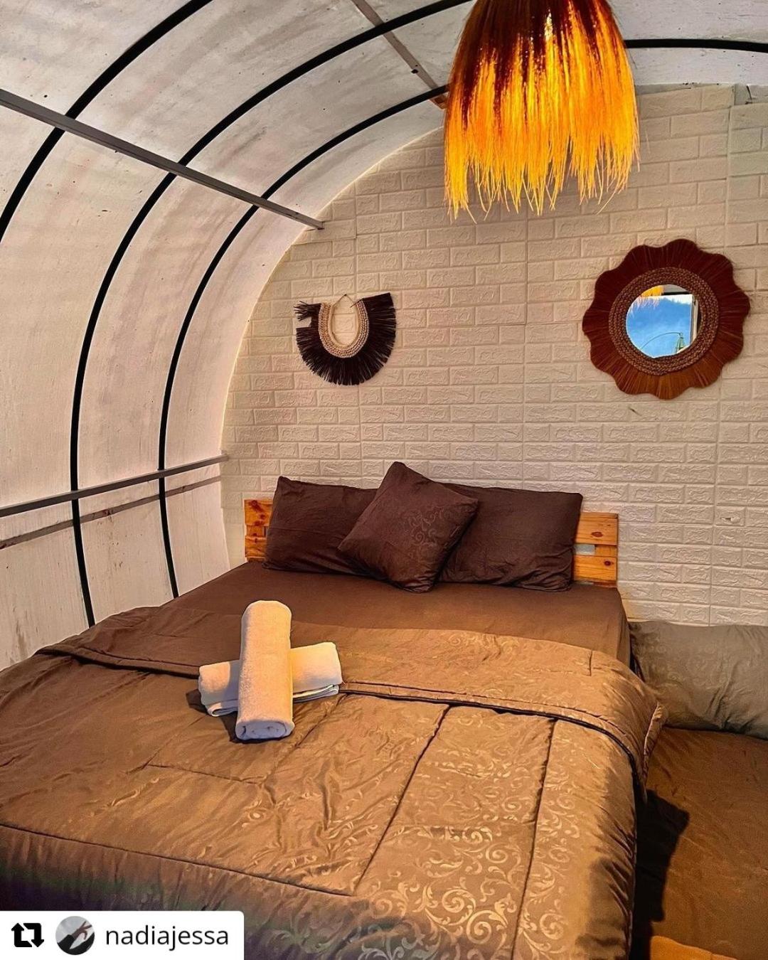 Tent (B) - Photo 1