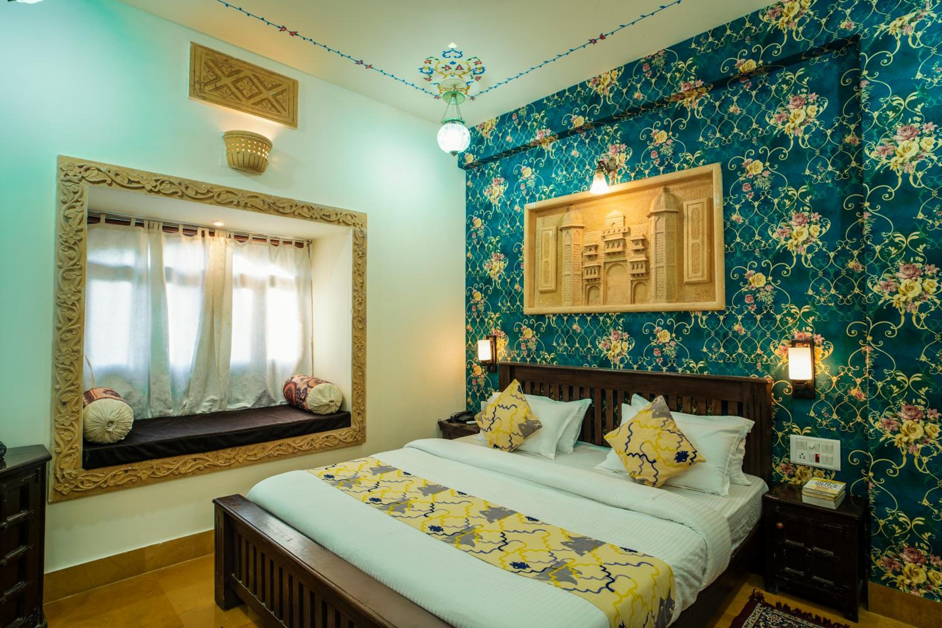 Deluxe Room - Photo 3