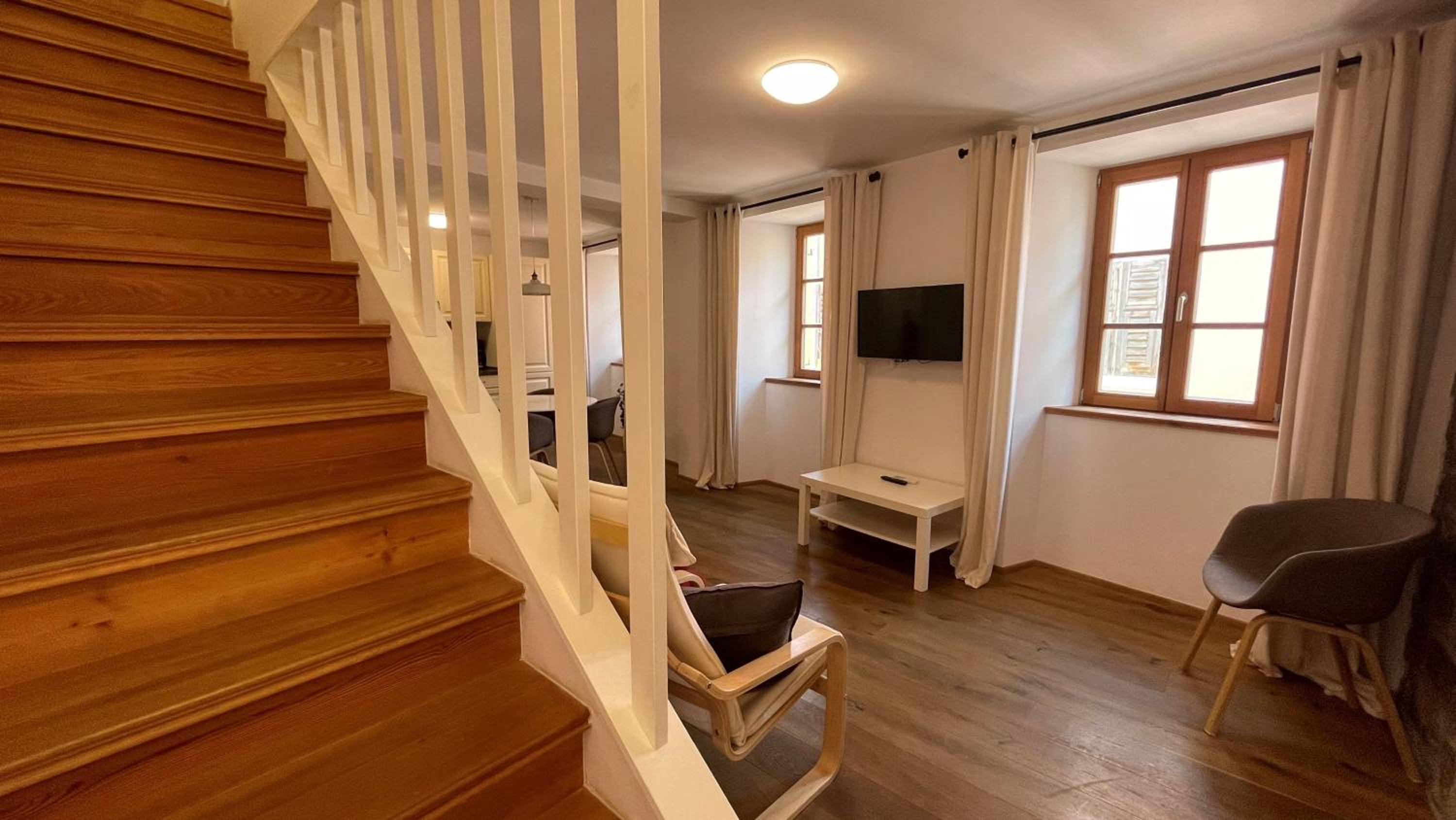 Duplex One-Bedroom Apartment photo 3