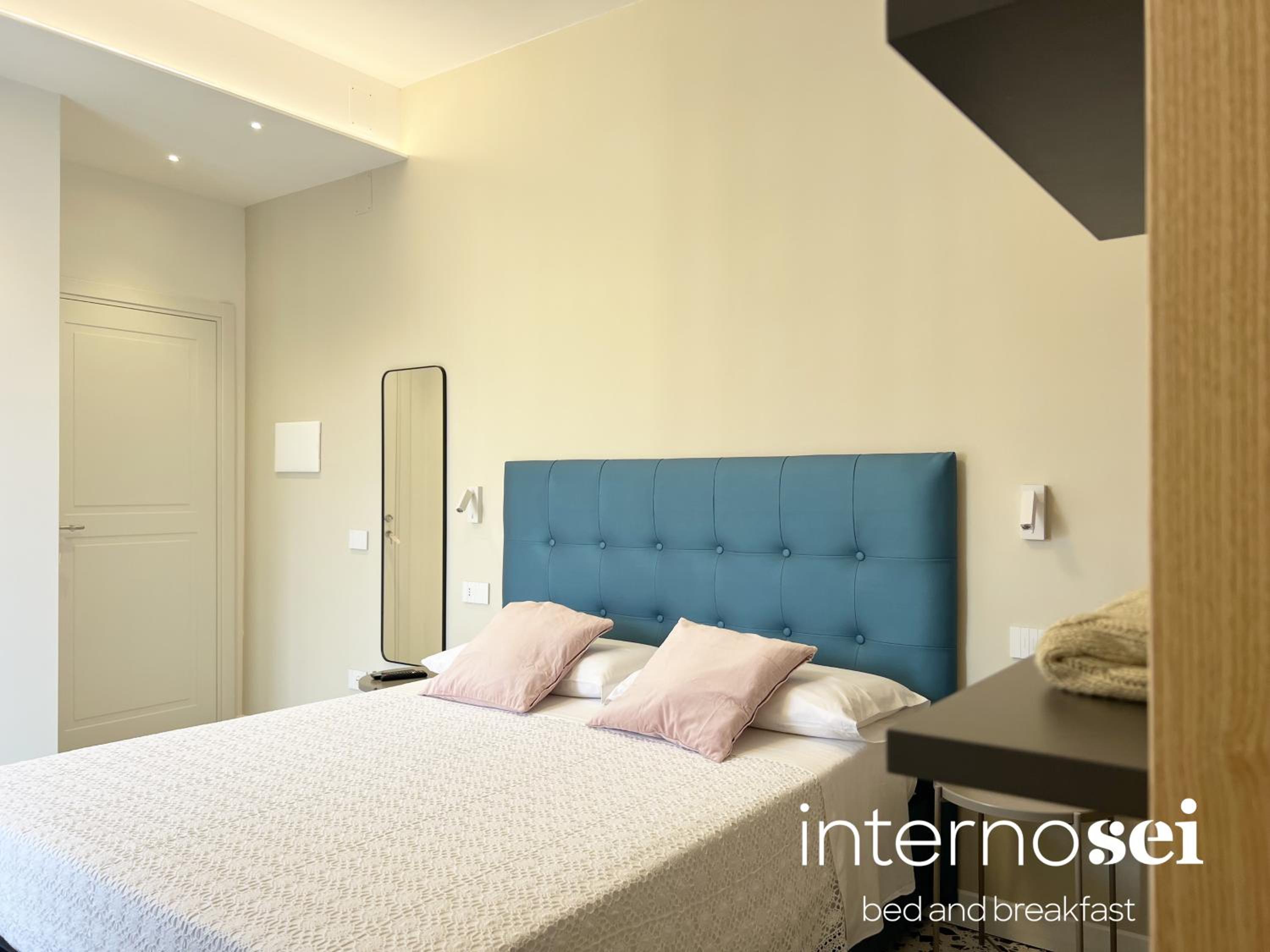 Double Room with Balcony photo 3