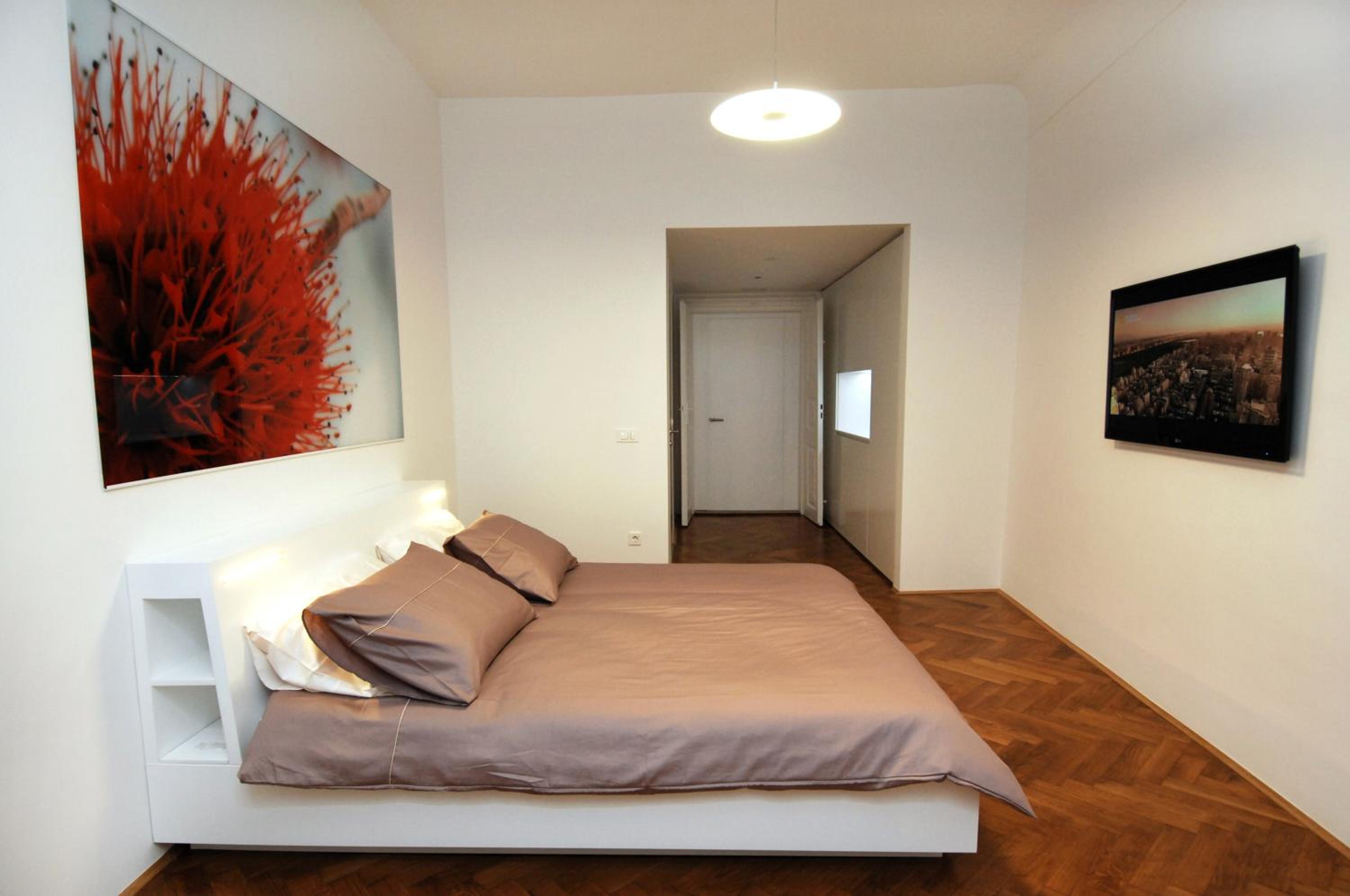 Double Room - Photo 22