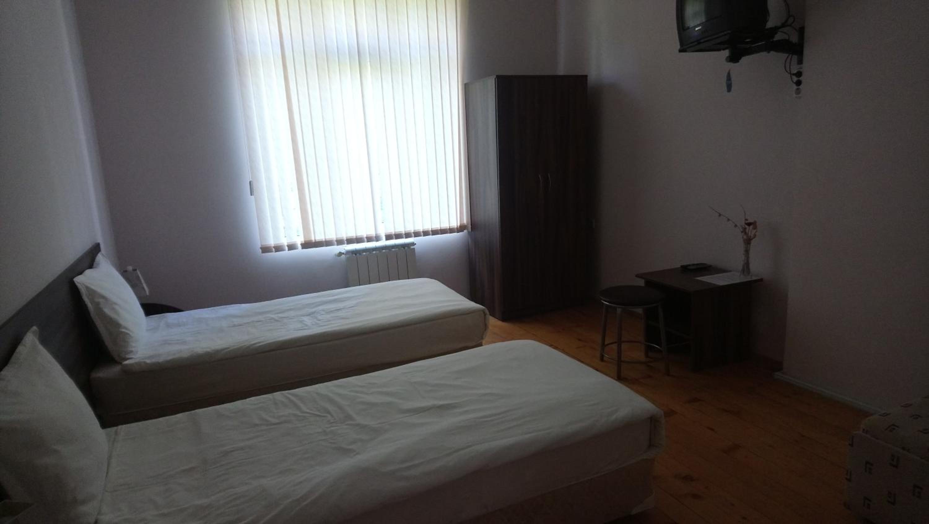 Large Double Room photo 1