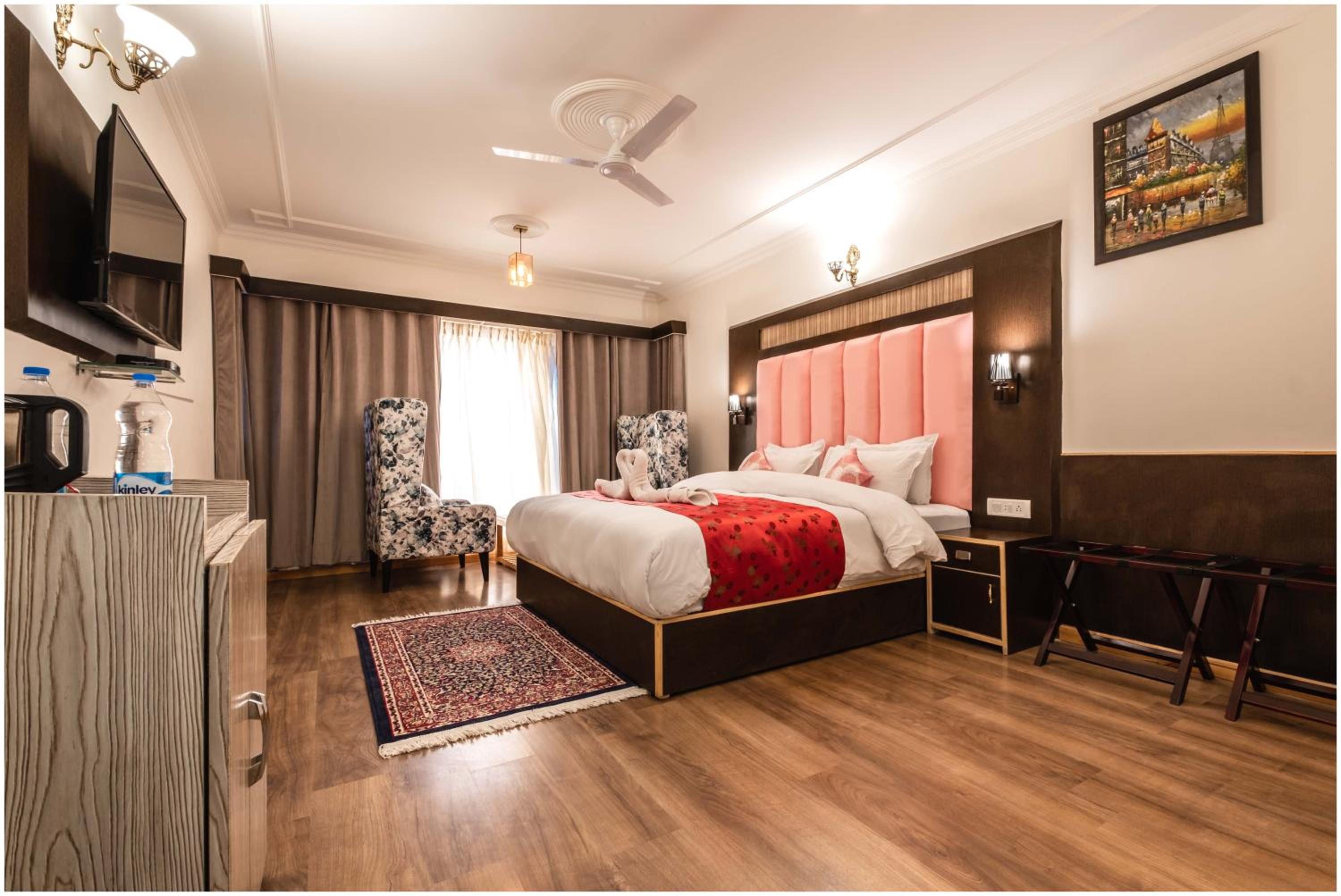 Superior Double or Twin Room with Mountain View photo 1