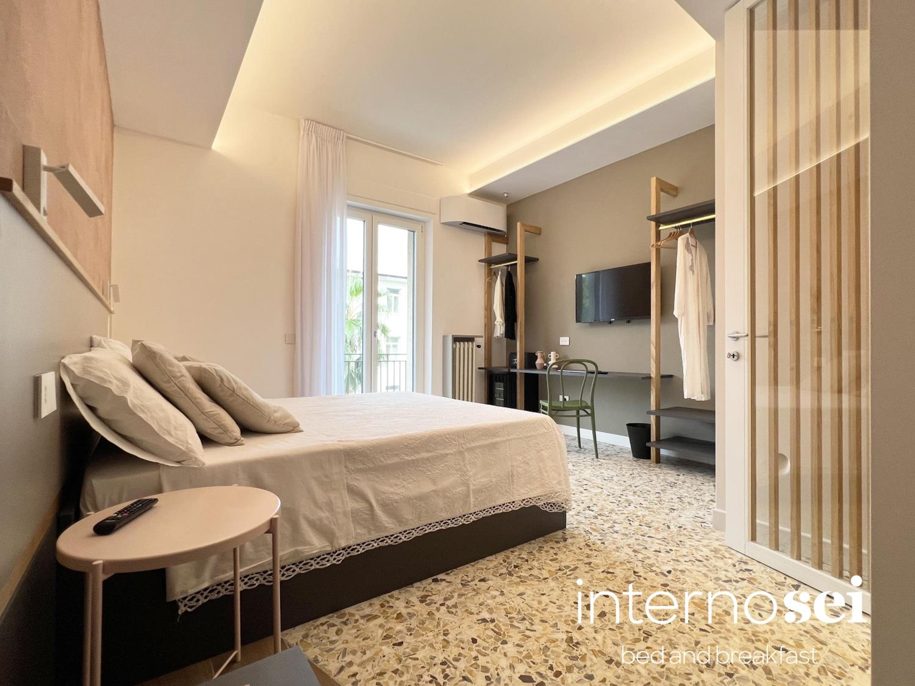 Double Room with Balcony photo 3