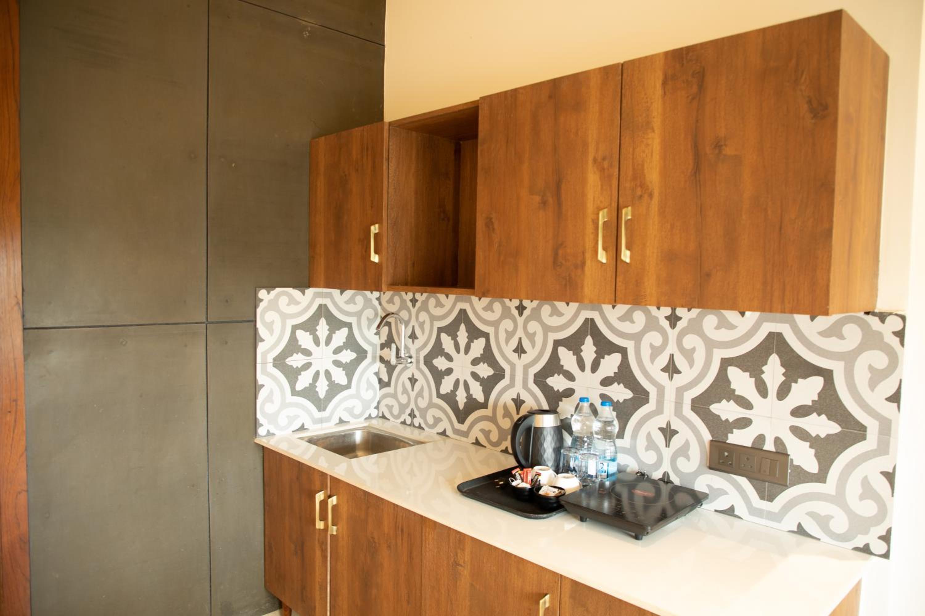 Studio Apartment - Photo 3