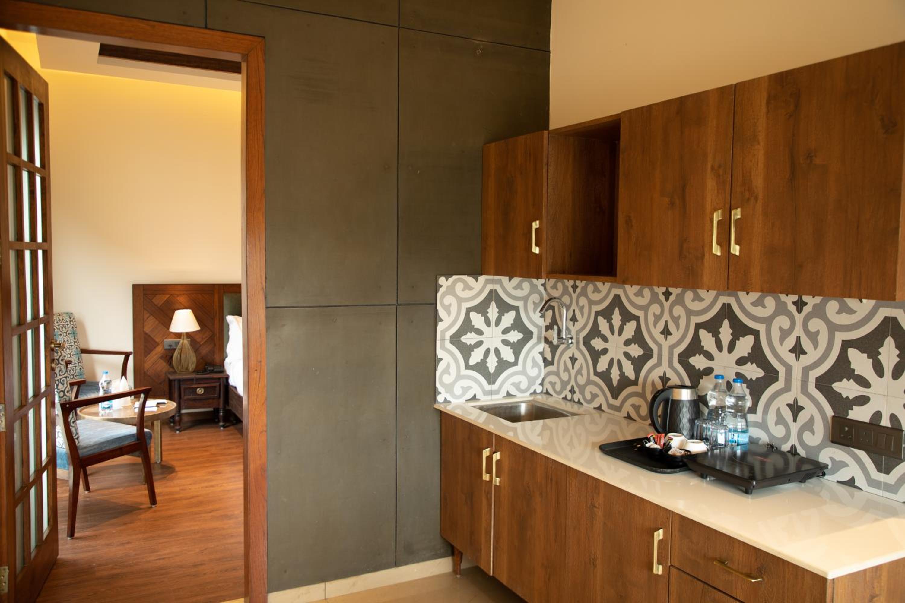 Studio Apartment - Photo 4