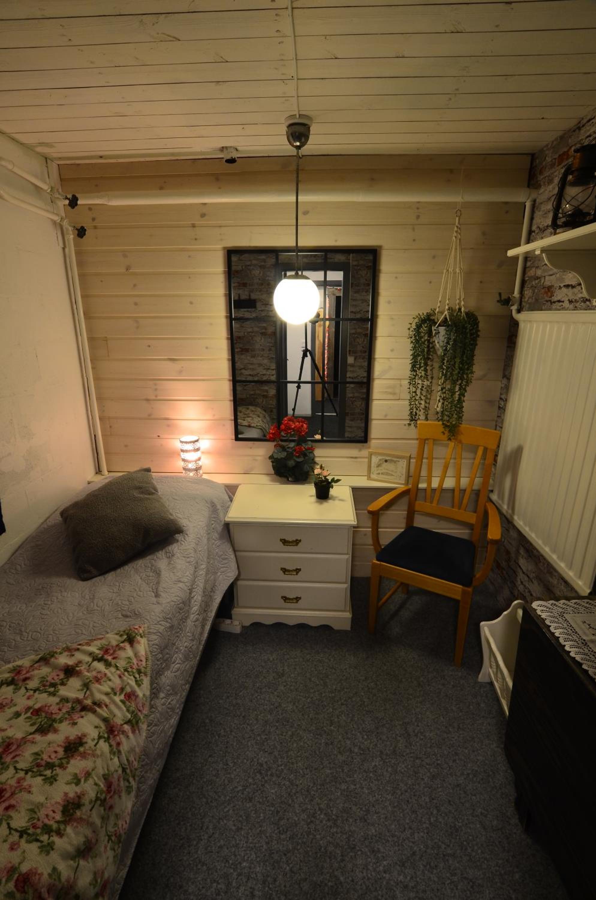 Single Room photo 3