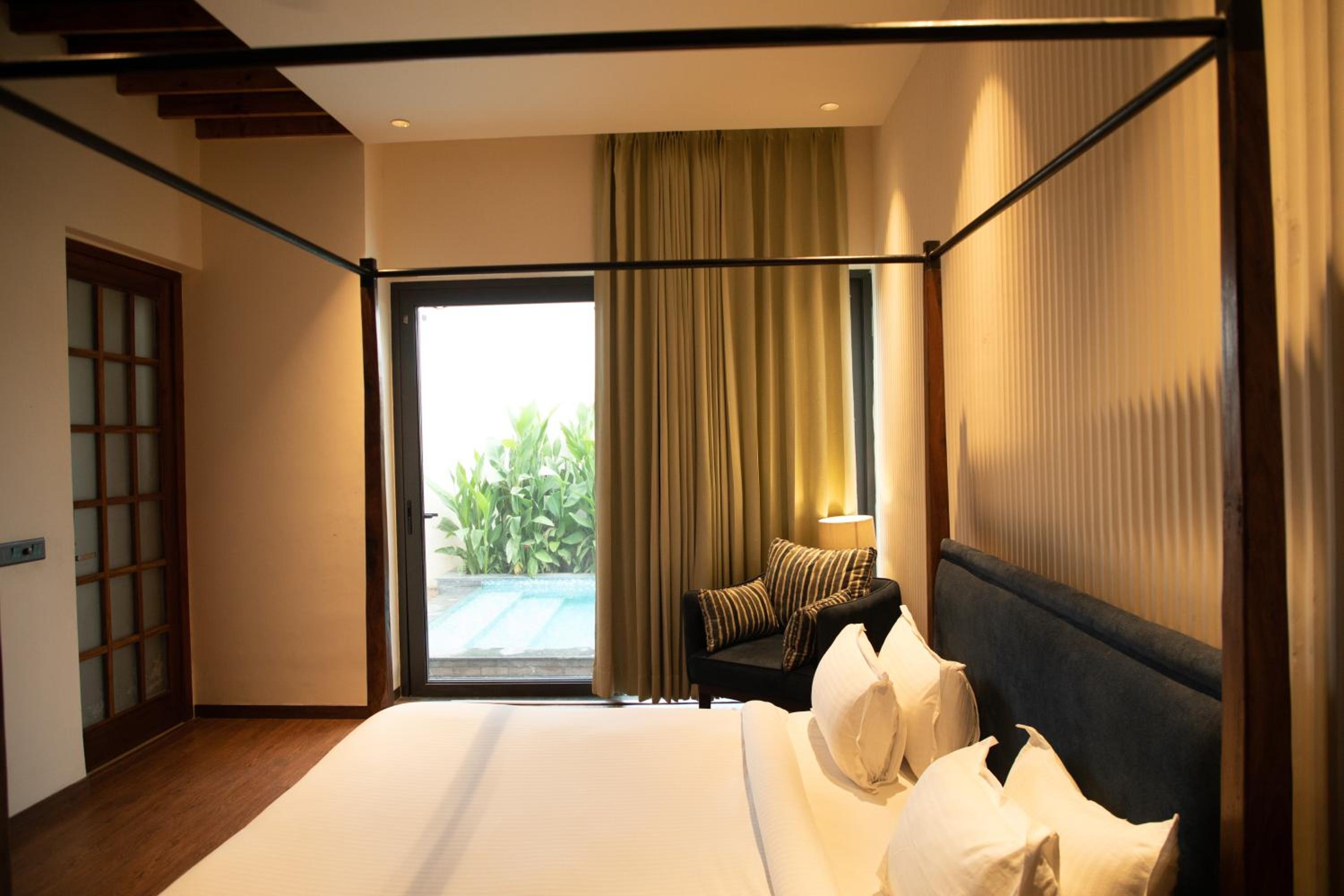 Two-Bedroom Villa - Photo 14