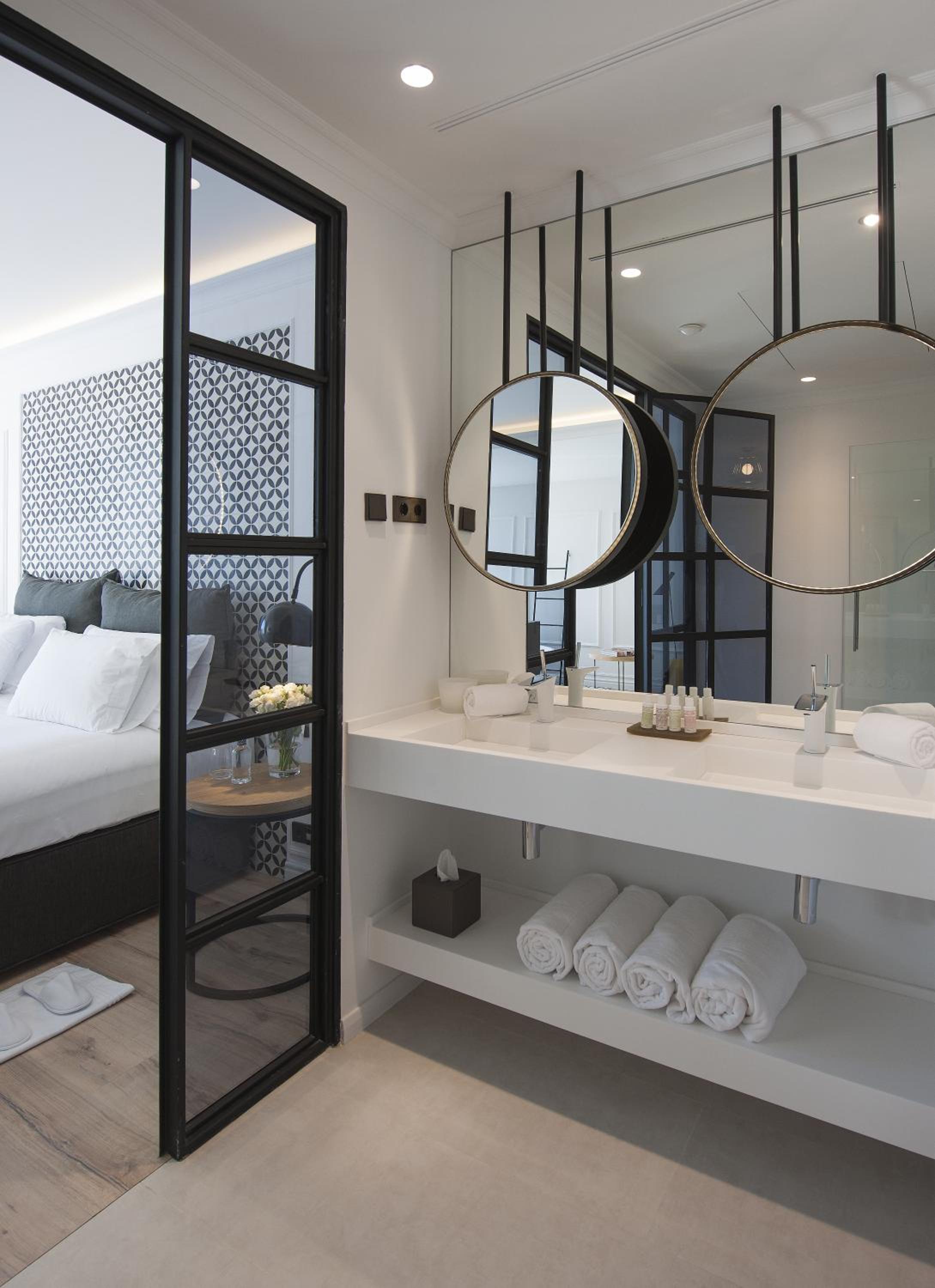 Grand Deluxe Double or Twin Room photo 3