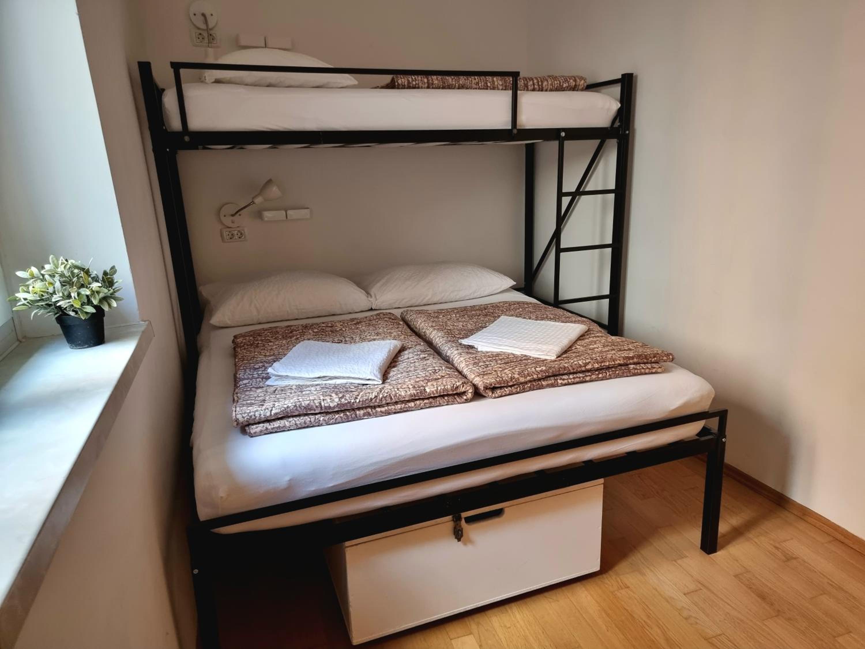 Economy Double Room - Photo 3