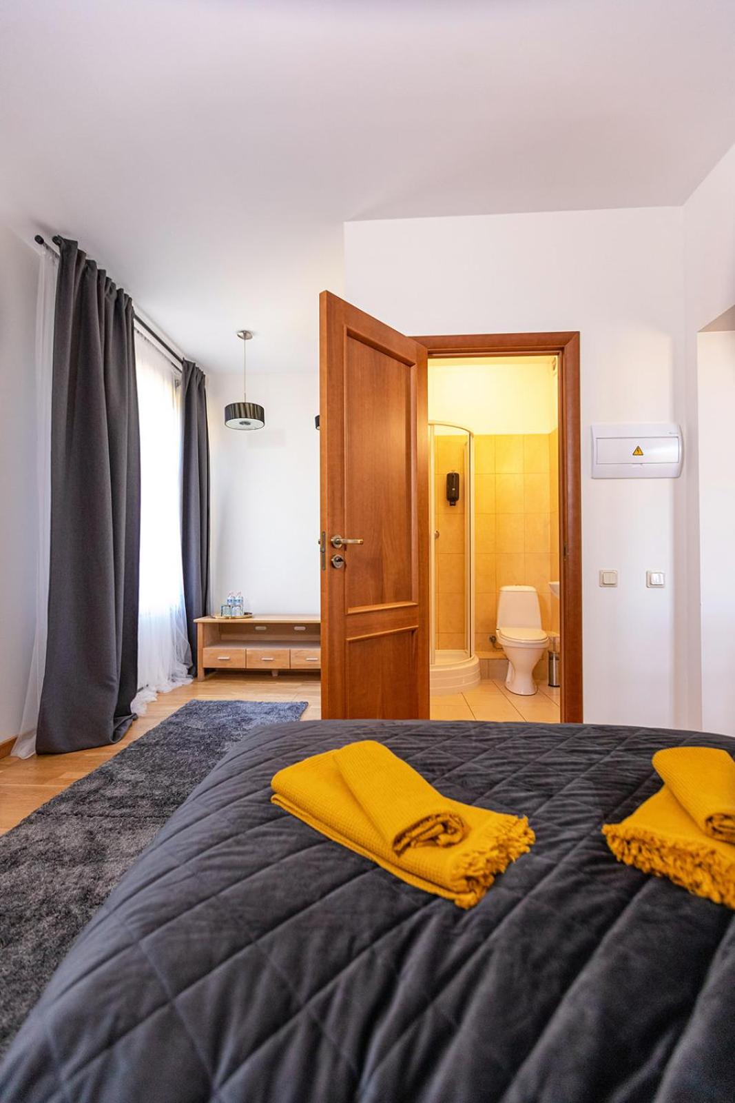 Standard Triple Room - Photo 3