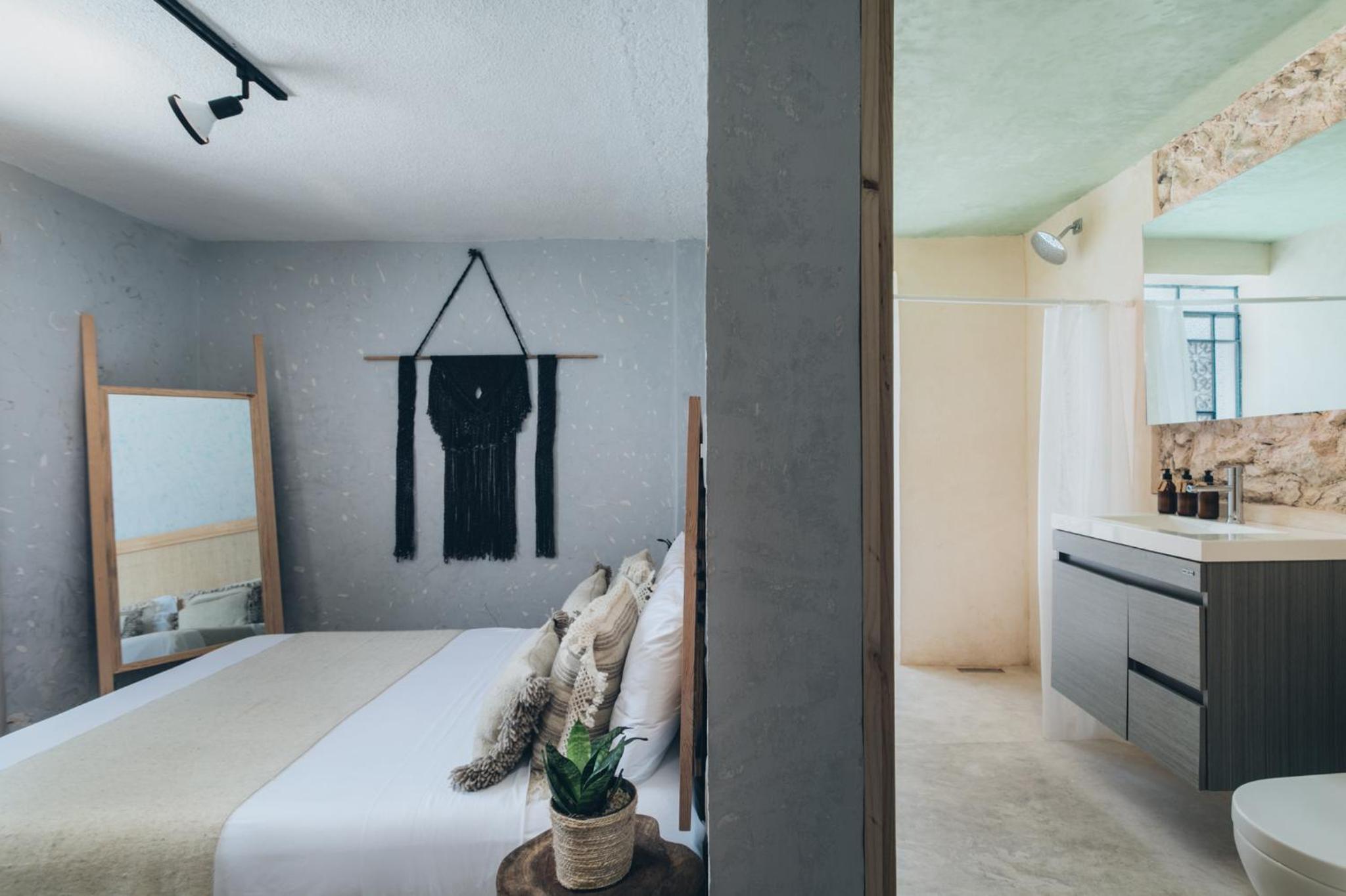 Double Room - Photo 9