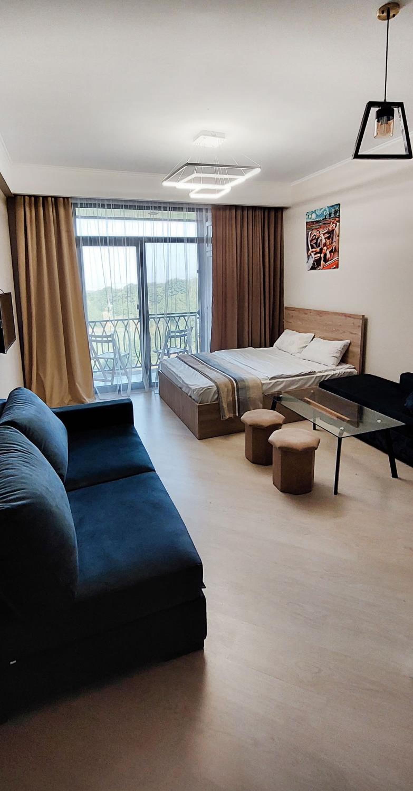 One-Bedroom Apartment photo 1