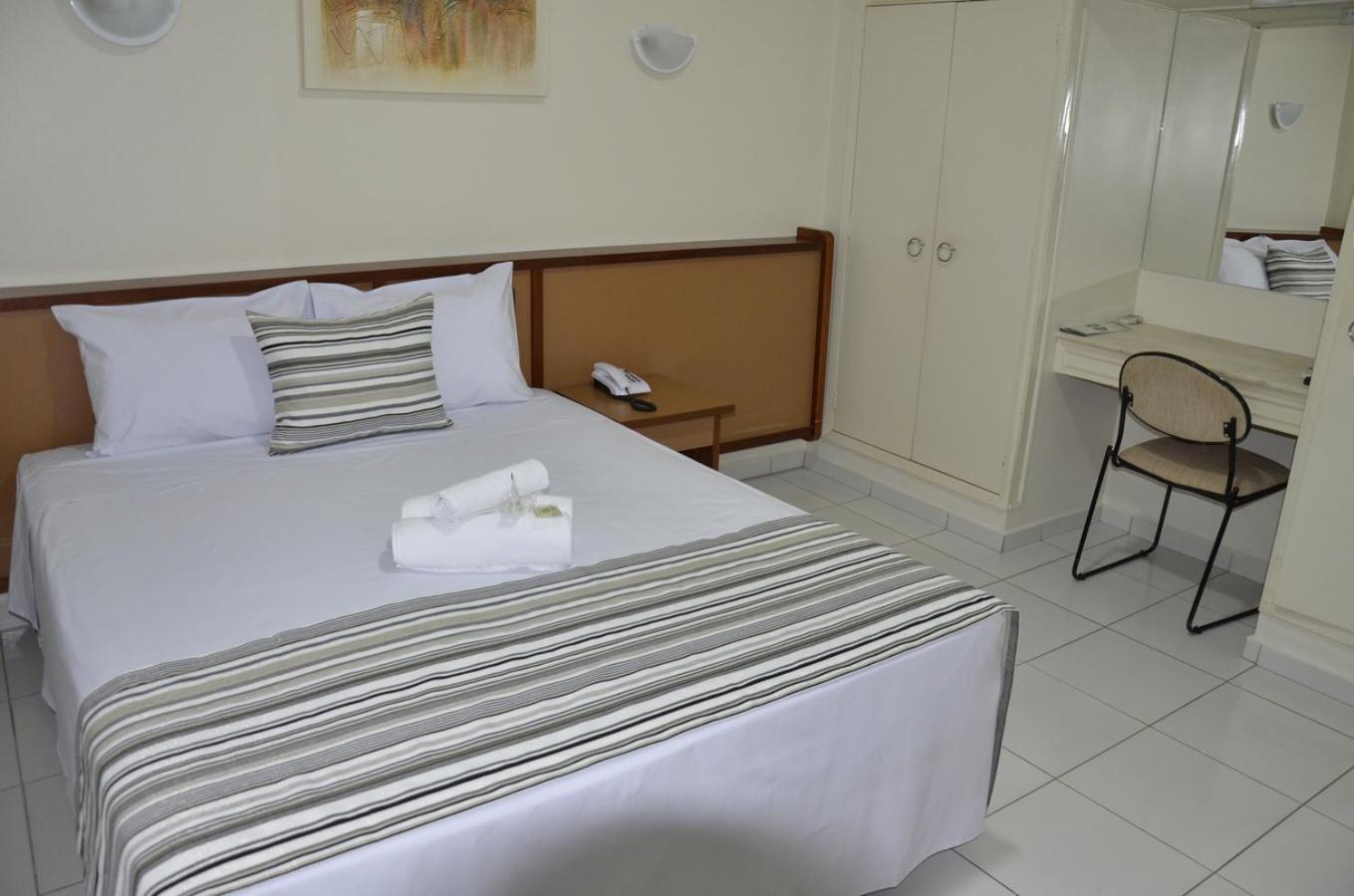 Standard Double Room - Photo 3