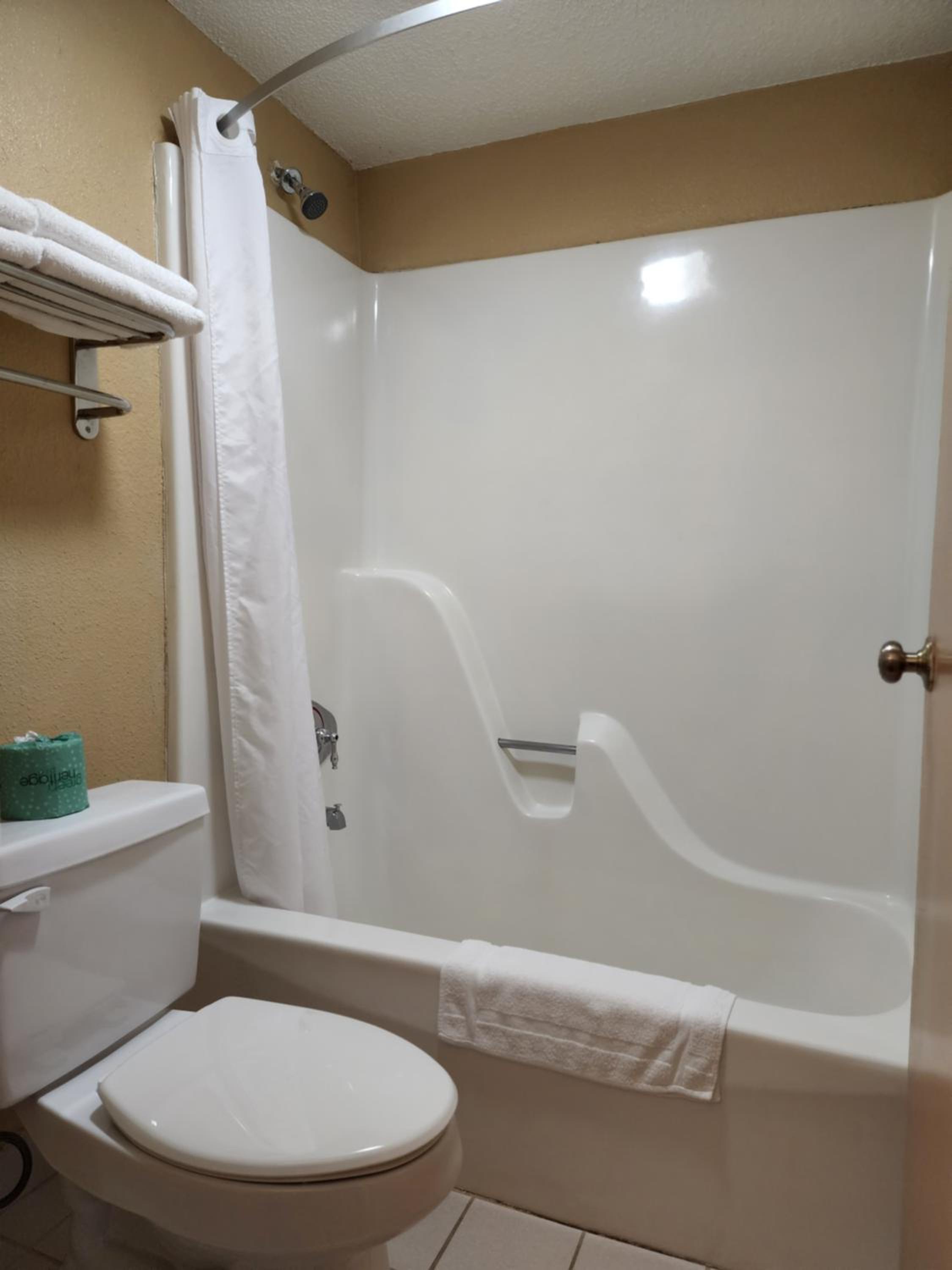Standard Double Room - Photo 2