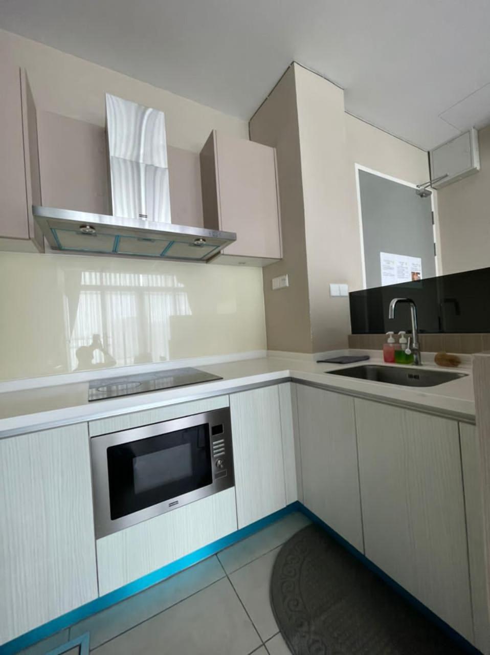 One-Bedroom Apartment - Photo 4