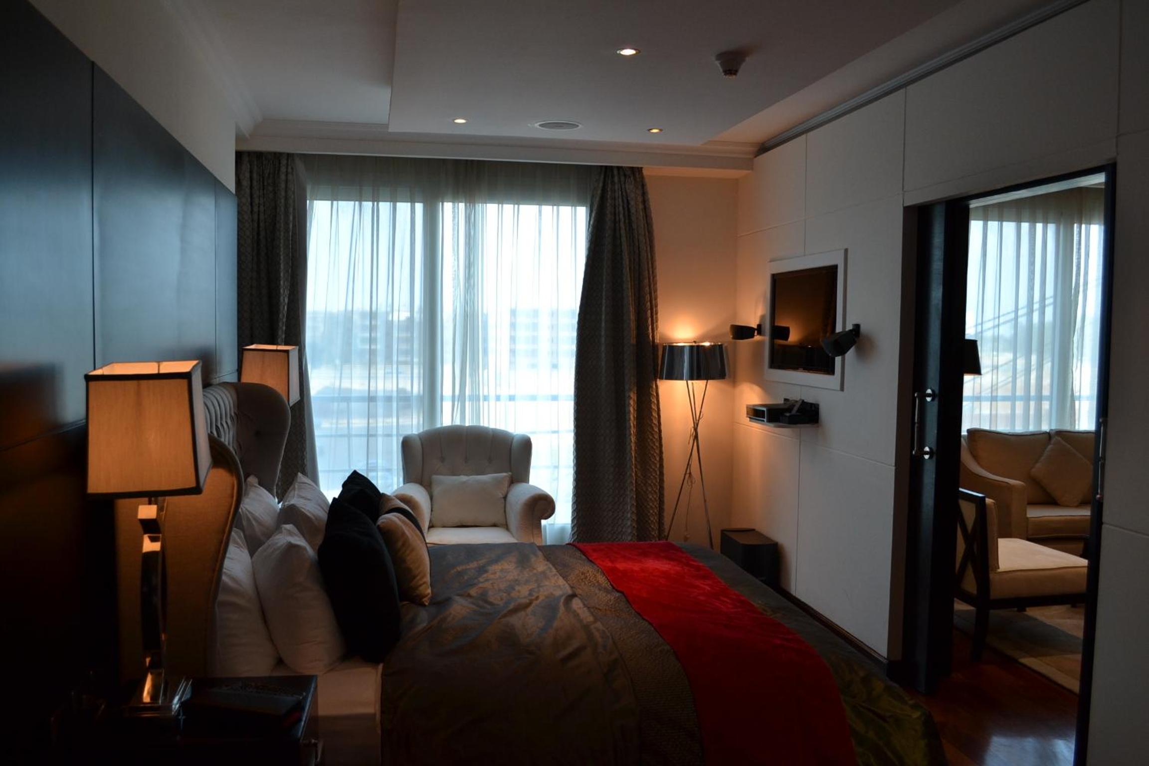 Diplomatic Suite