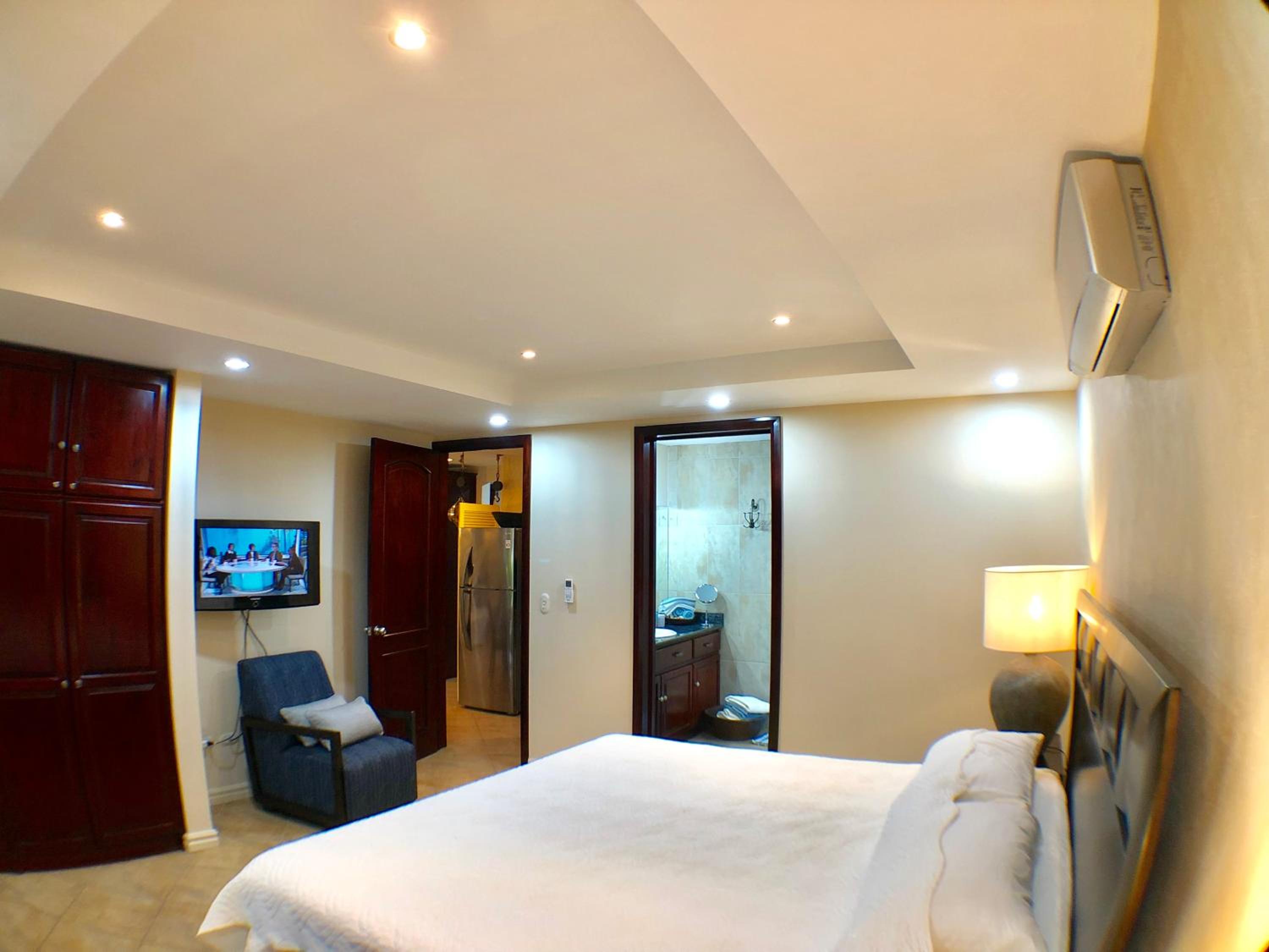 Family Room with Terrace - Photo 3