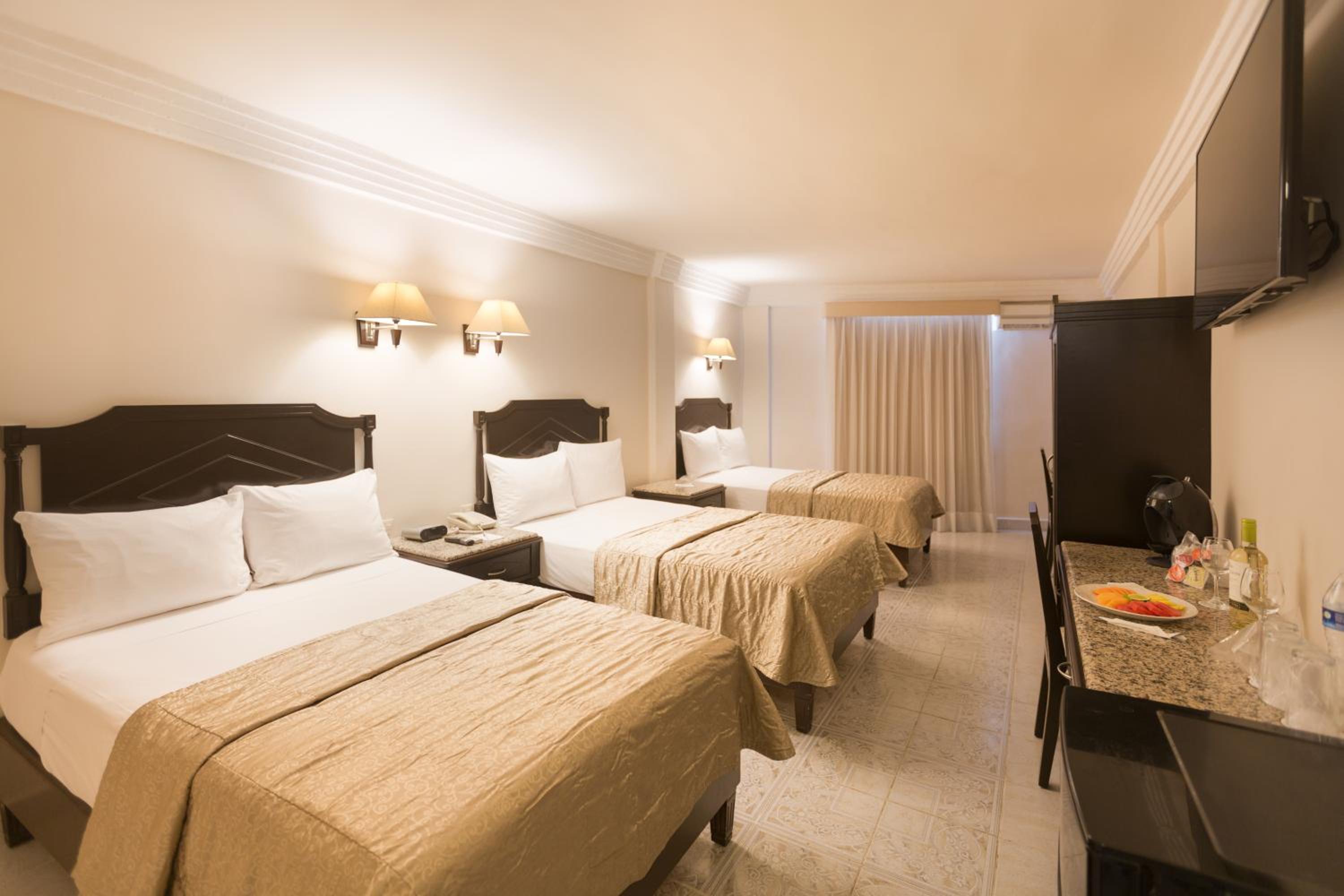 Dreibettzimmer