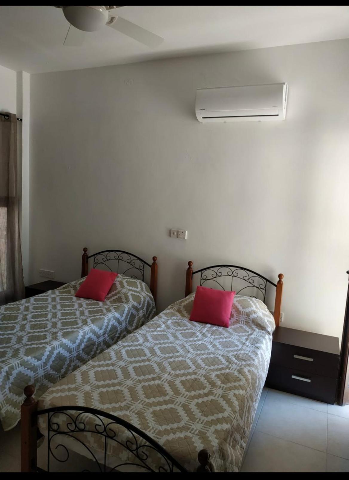 Three-Bedroom House photo 2