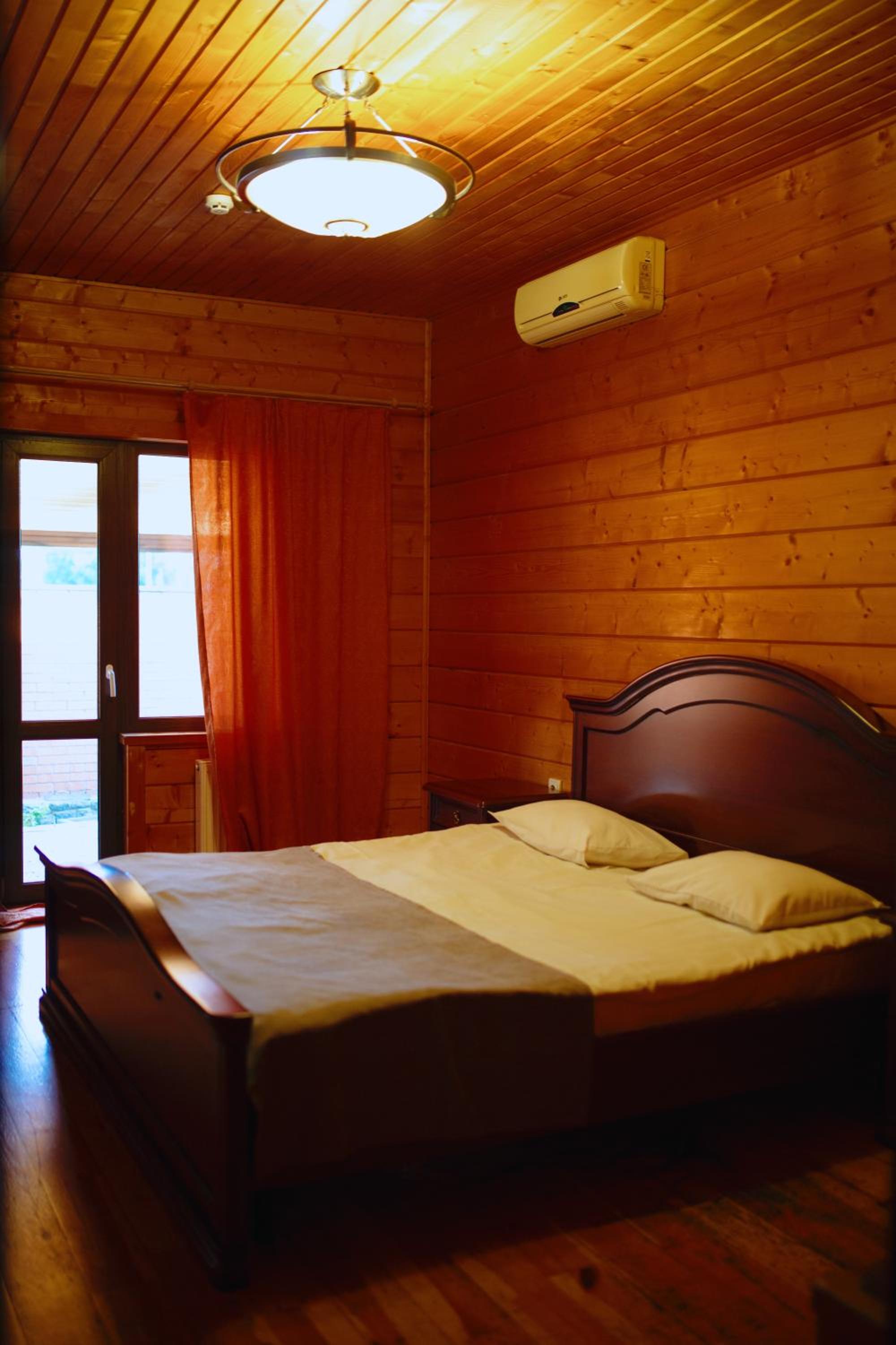 Deluxe Double Room With Shower photo 1