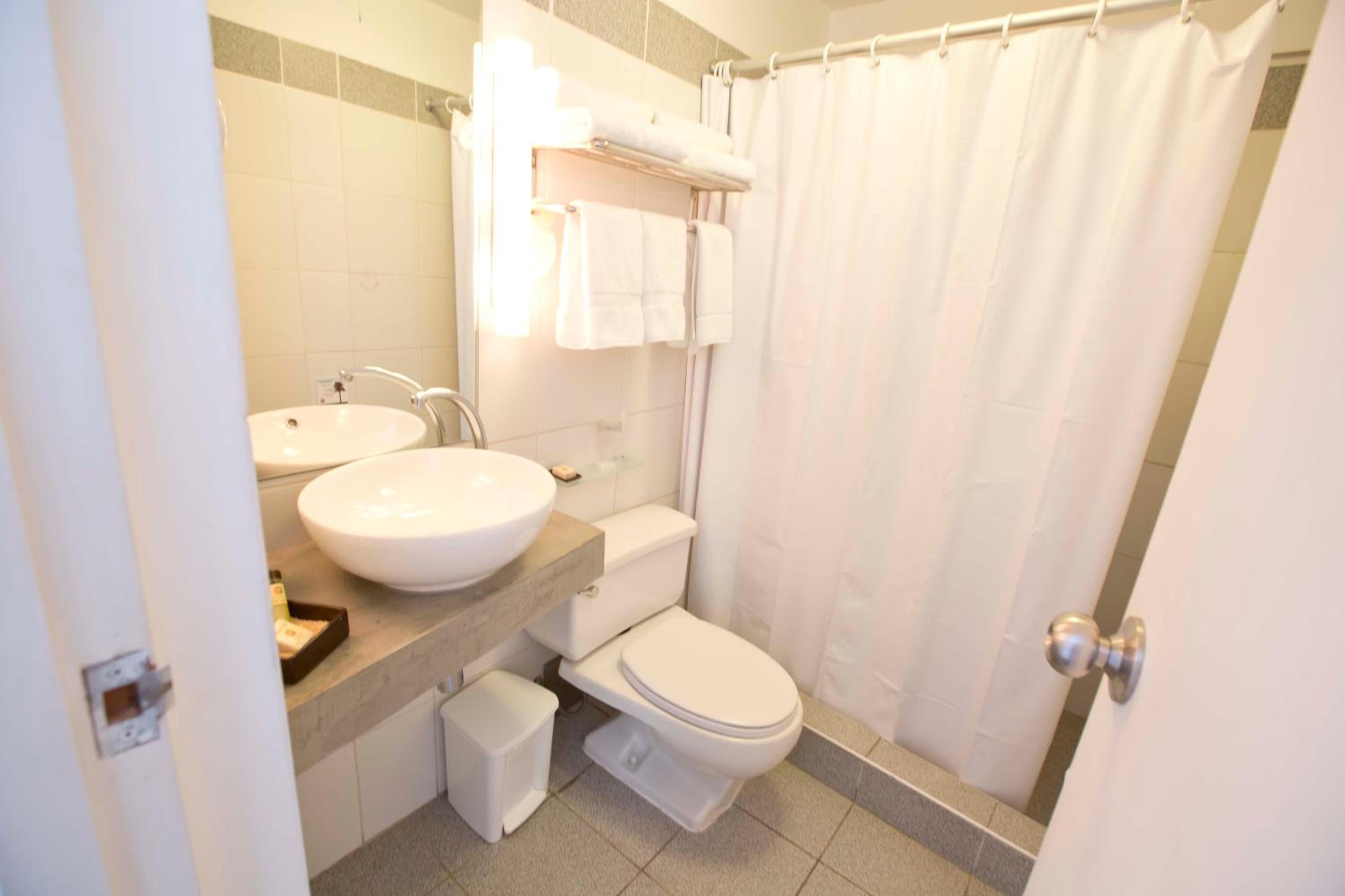 Standard Double Room - Photo 1