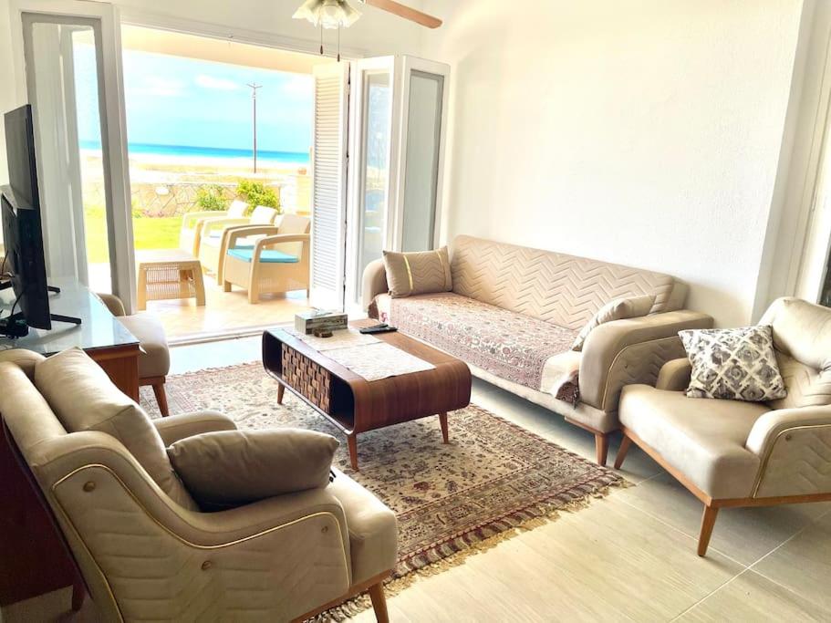 Three-Bedroom House - Photo 1