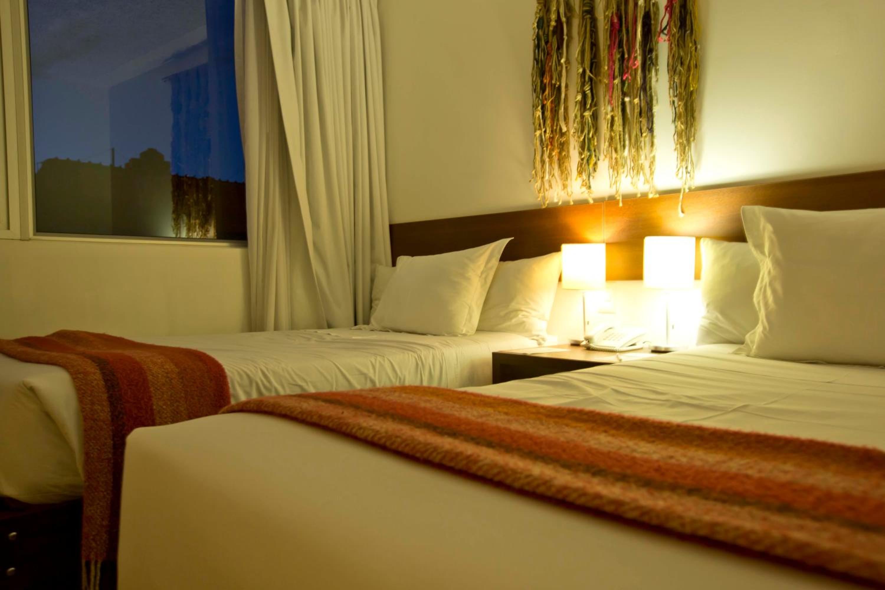 Standard Twin Room - Photo 3