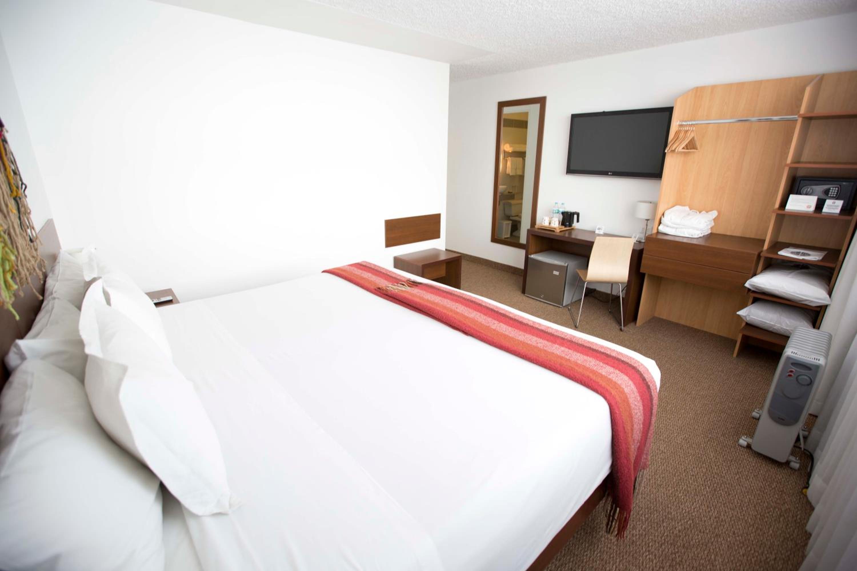 Superior Double or Twin Room - Photo 5