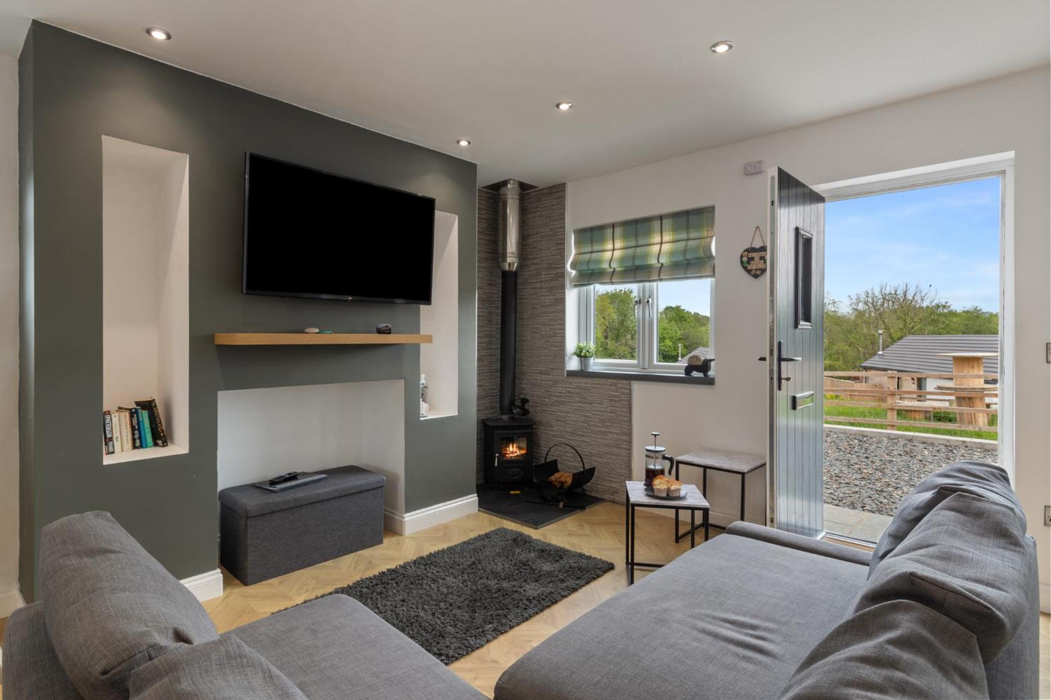 Two-Bedroom Cottage - Photo 1