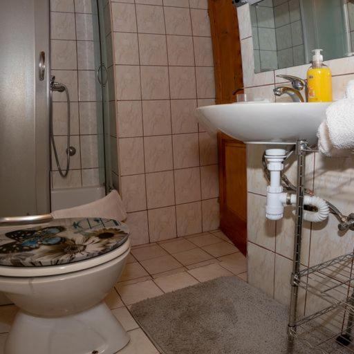 Double or Twin Room with Bathroom photo 2