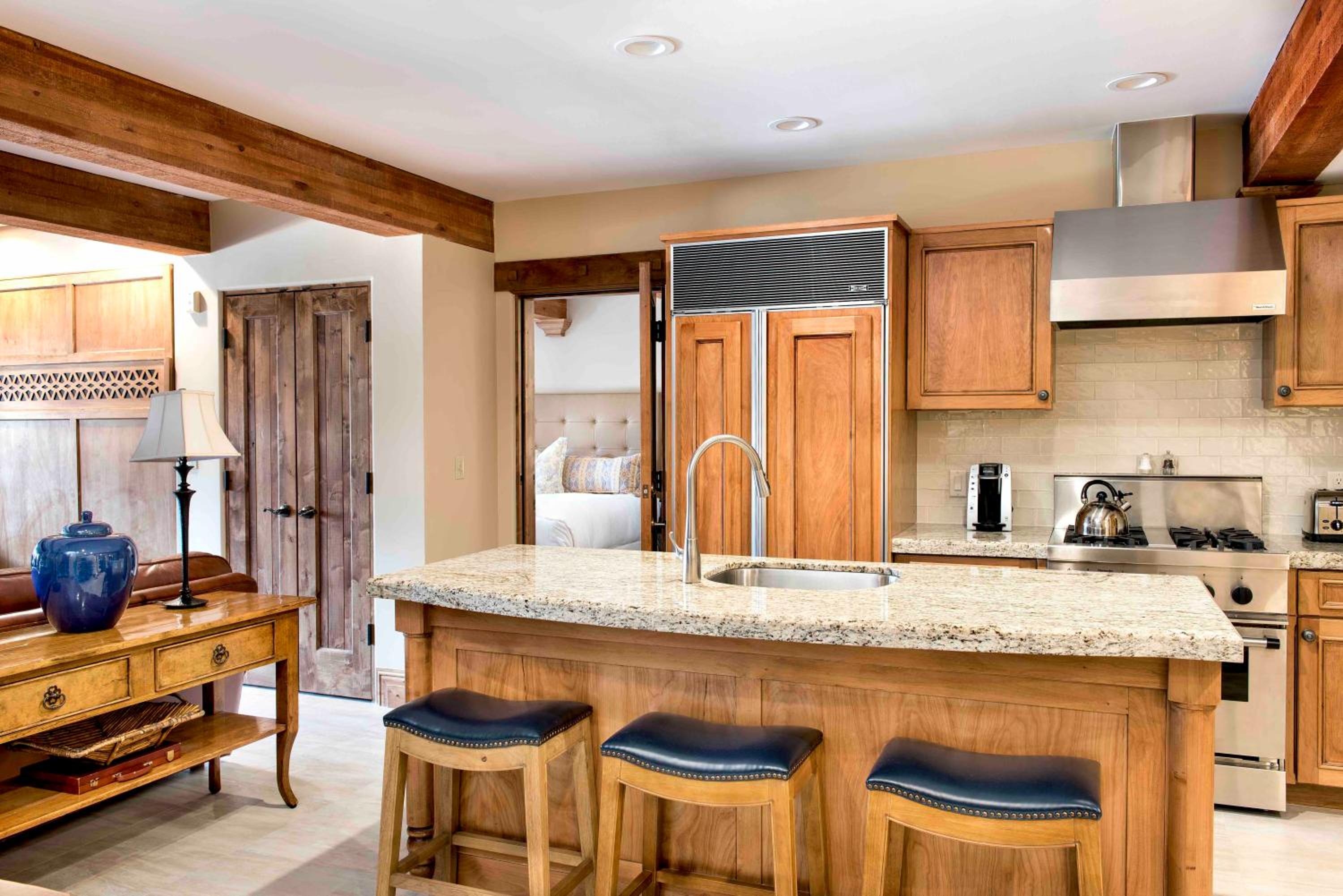 One Bedroom Suite  - Photo 4