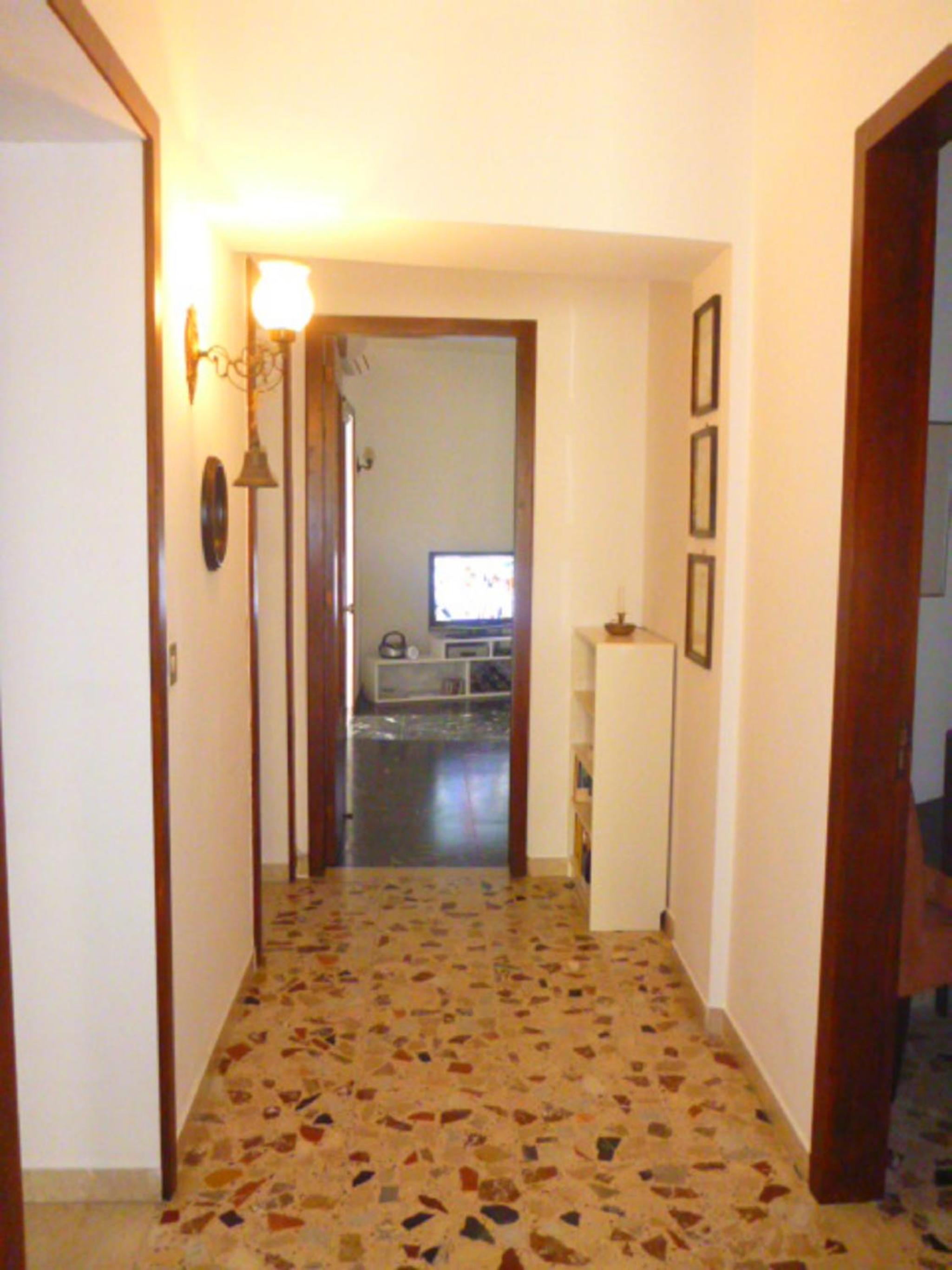 Apartment with Mountain View photo 2